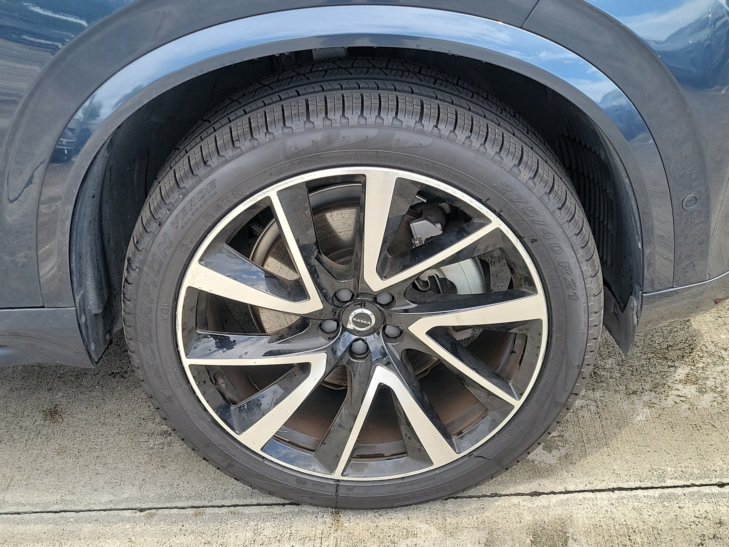 2023 Volvo XC90 Plus - Photo 11