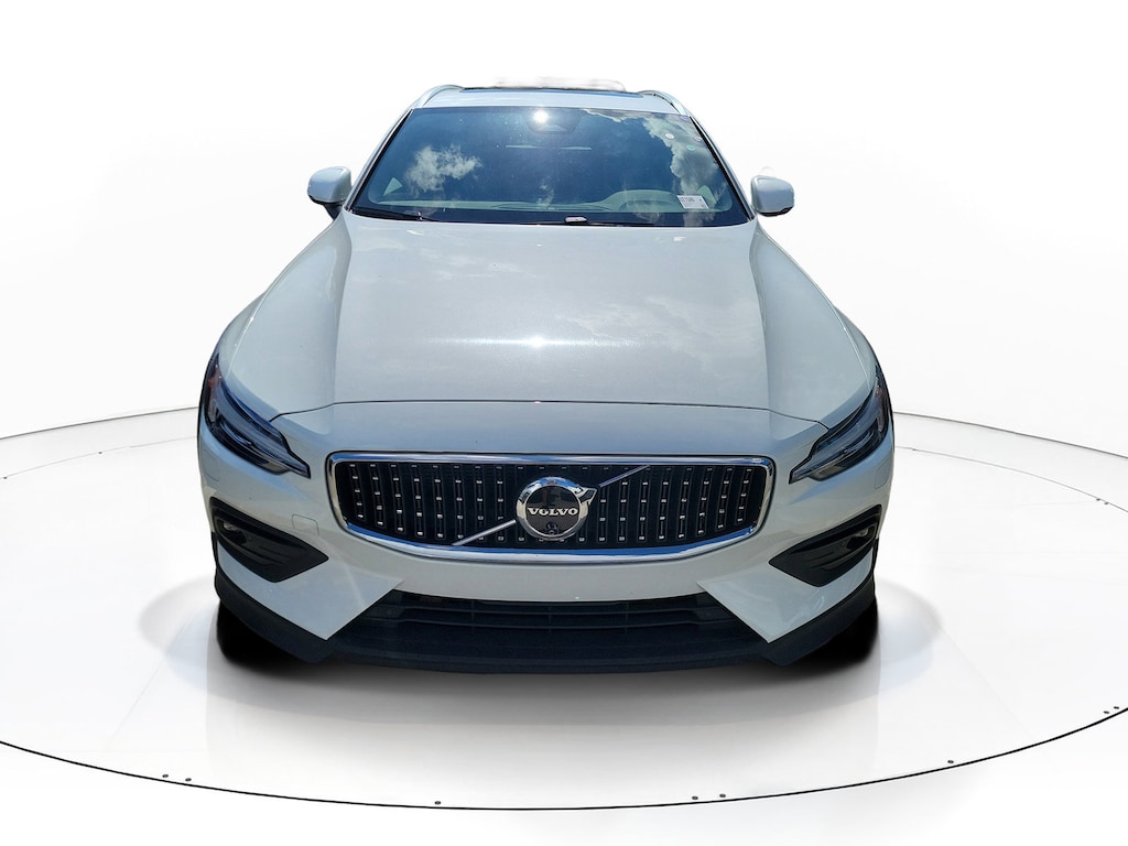 Used 2025 Volvo V60 Cross Country B5 Plus Wagon