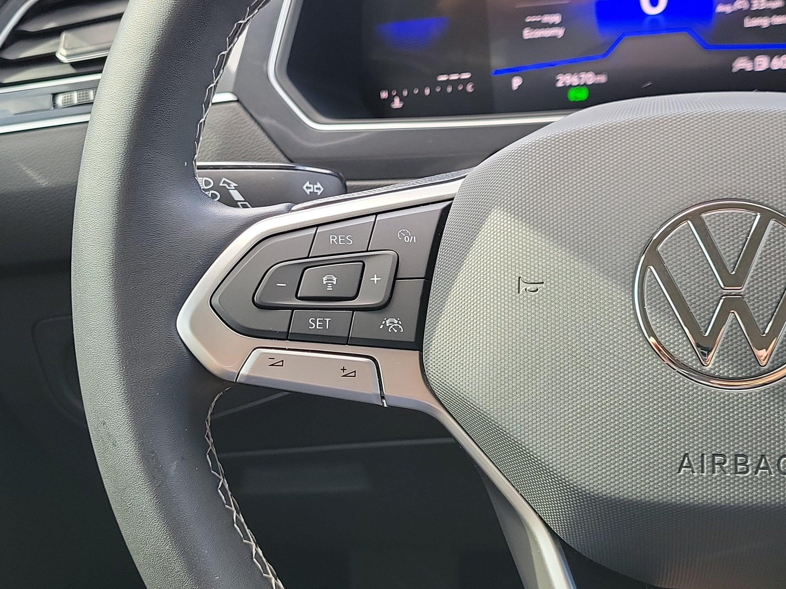 2024 Volkswagen Tiguan SE - Photo 20