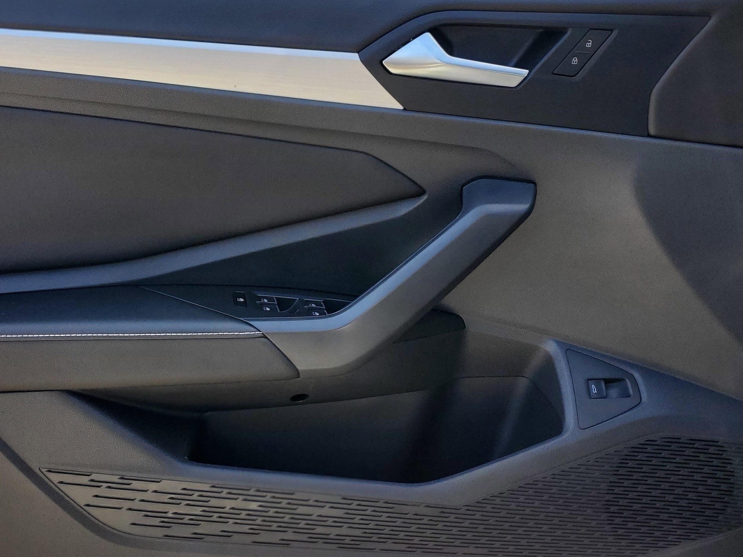 2026 Volkswagen Jetta Sport - Photo 10