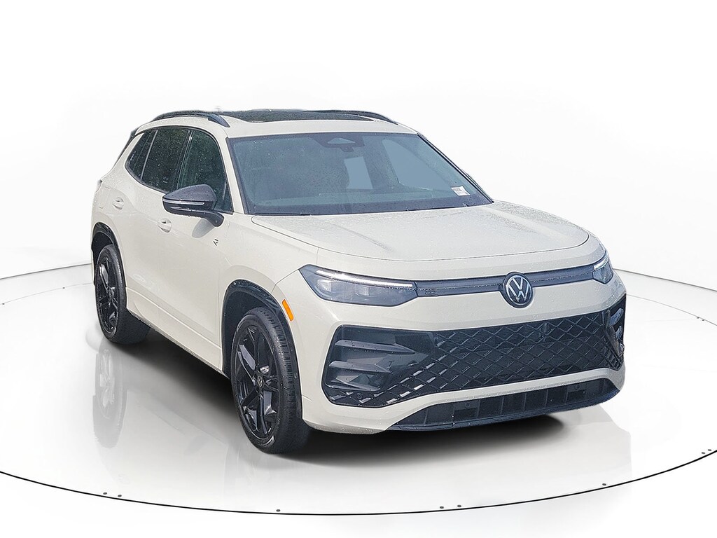 New 2026 Volkswagen Tiguan SE R-Line Black SUV