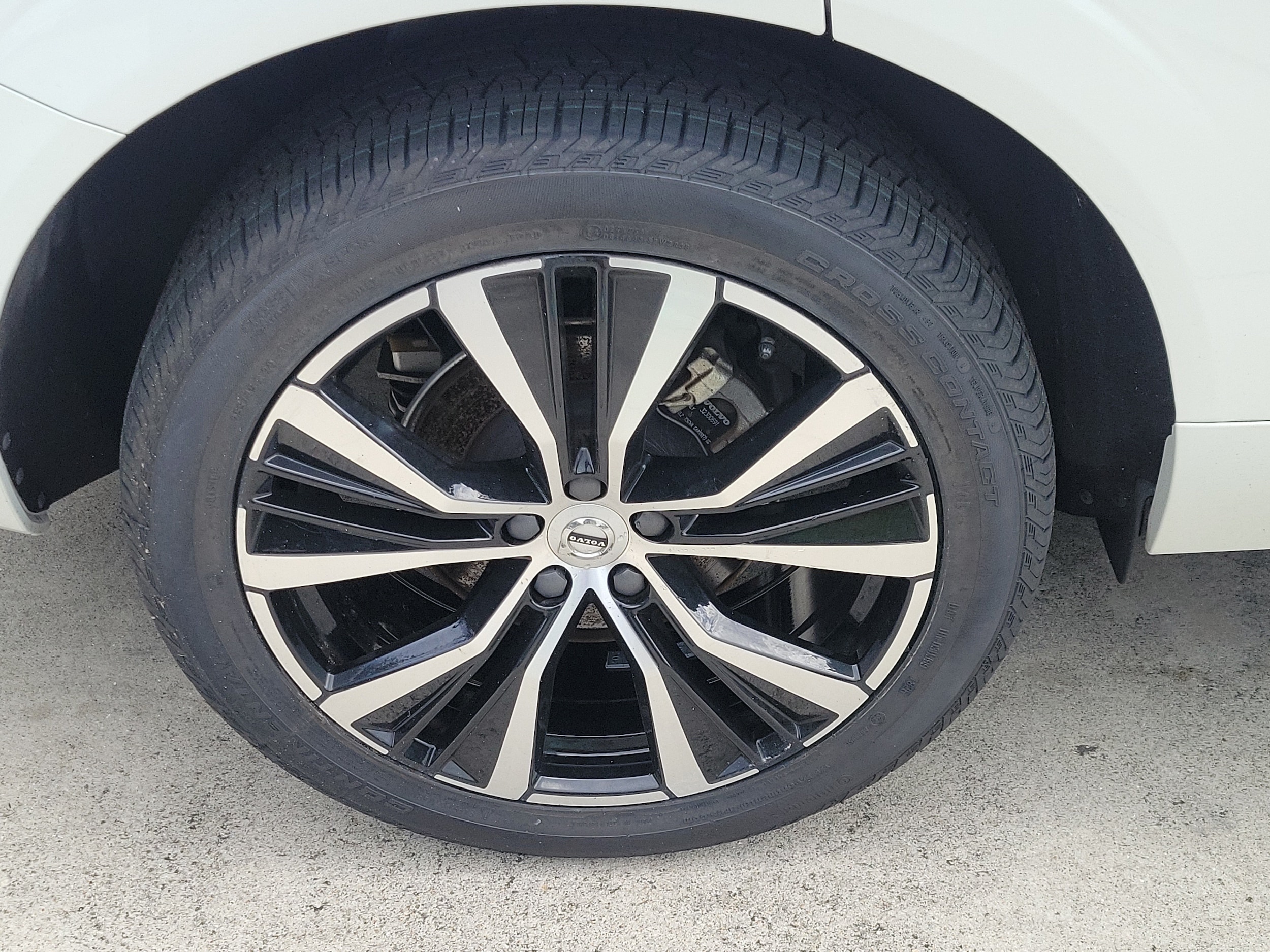 2024 Volvo XC60 Plus - Photo 9