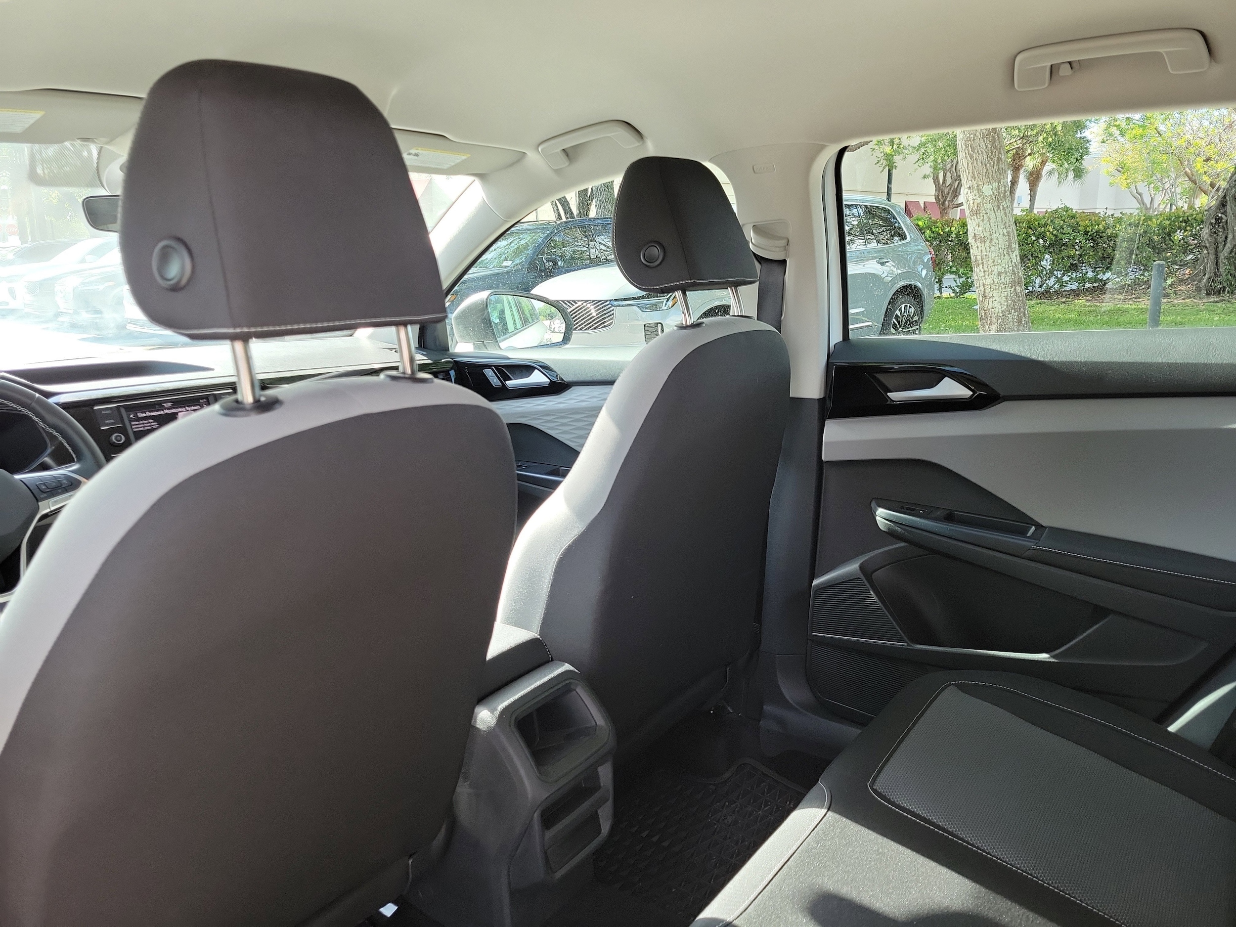 2024 Volkswagen Taos S - Photo 13
