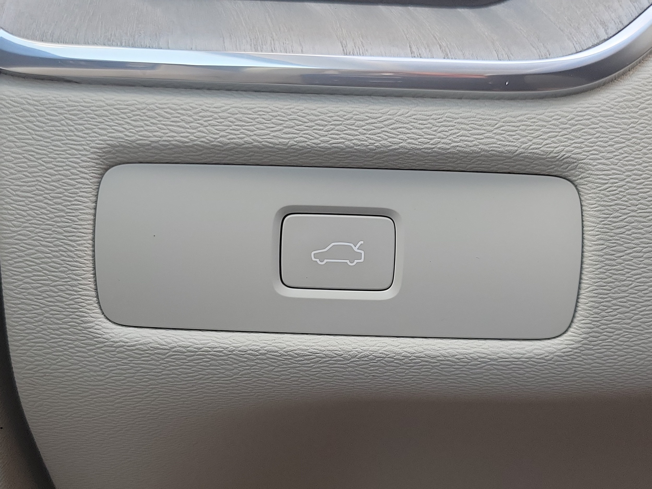 2024 Volvo XC60 Plus - Photo 25