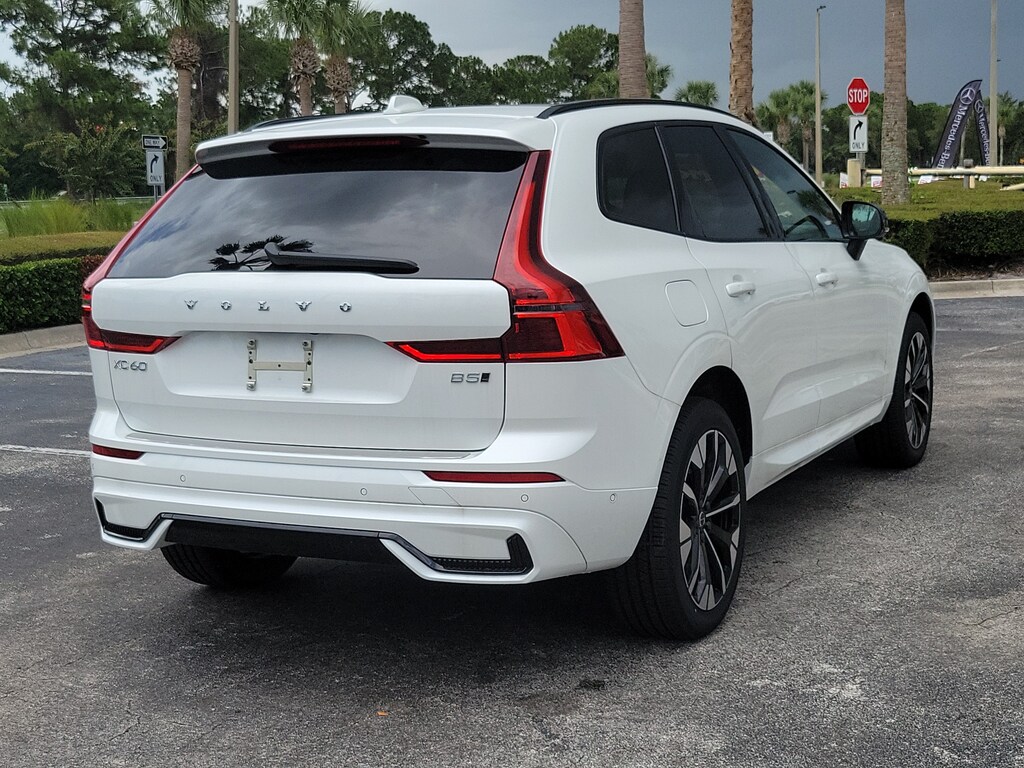 New 2026 Volvo XC60 B5 Plus SUV