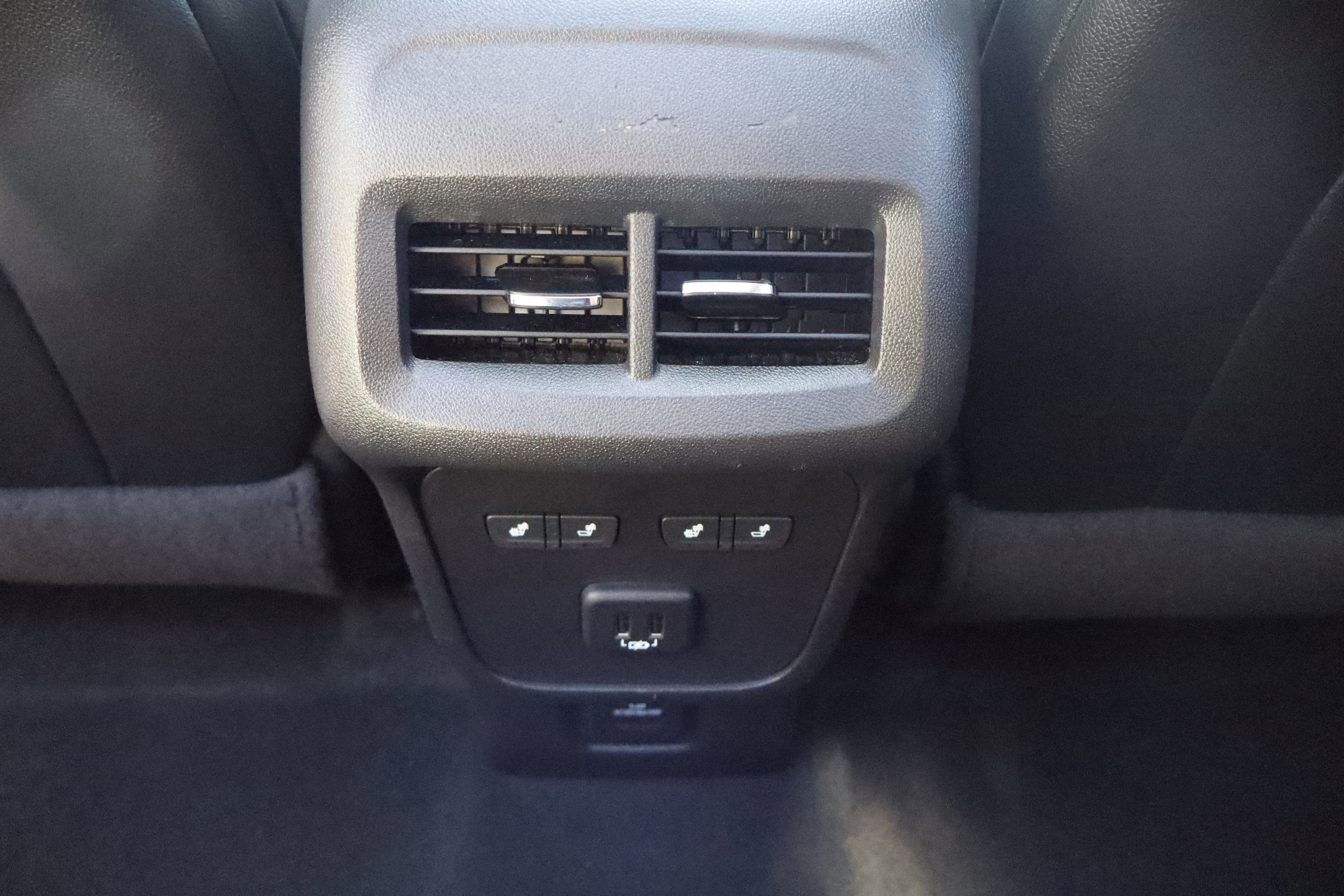 2023 Chevrolet Equinox Premier - Photo 24