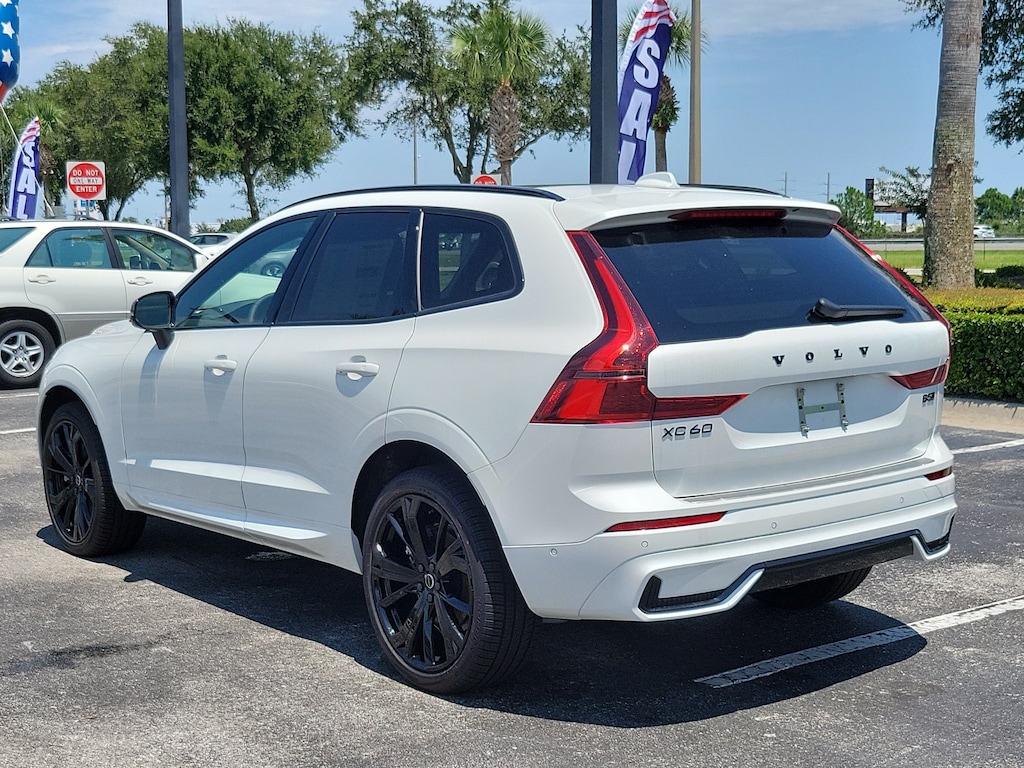 New 2026 Volvo XC60 B5 Ultra Black Edition SUV