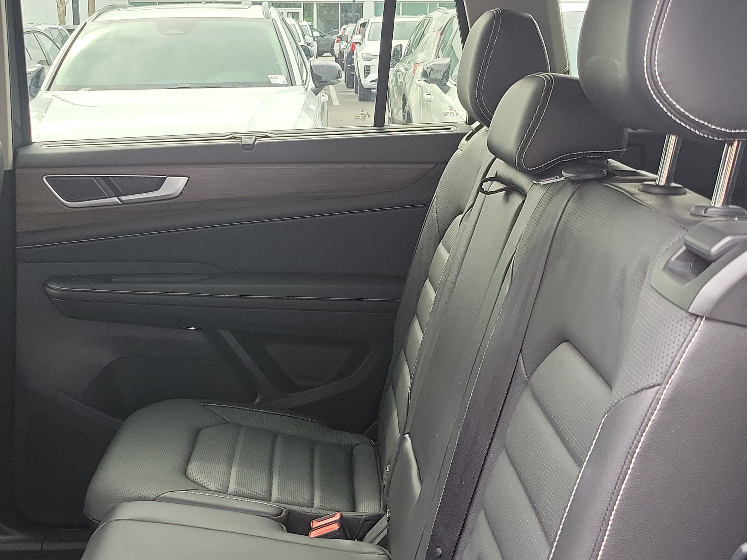 2024 Volkswagen Atlas SEL - Photo 11