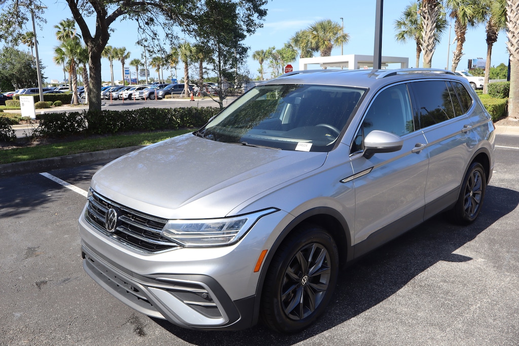 Certified 2023 Volkswagen Tiguan SE 2.0T SE FWD