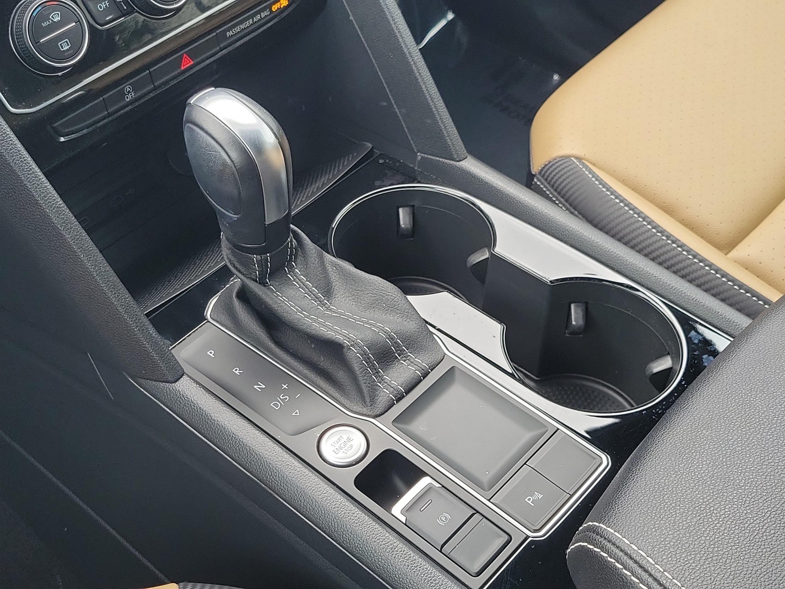 2022 Volkswagen Atlas Cross Sport SE w/Tech - Photo 25