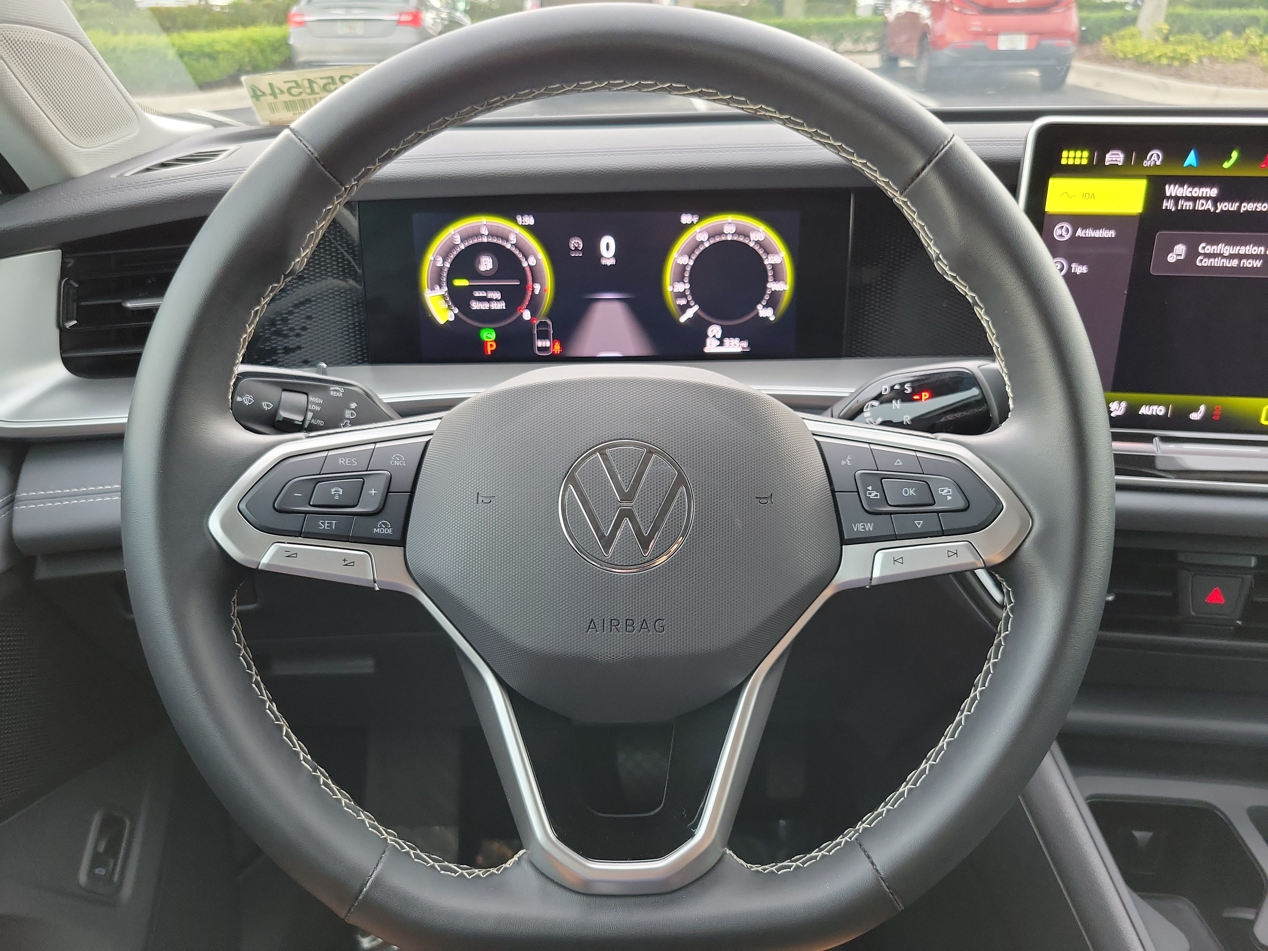2025 Volkswagen Tiguan SE - Photo 15