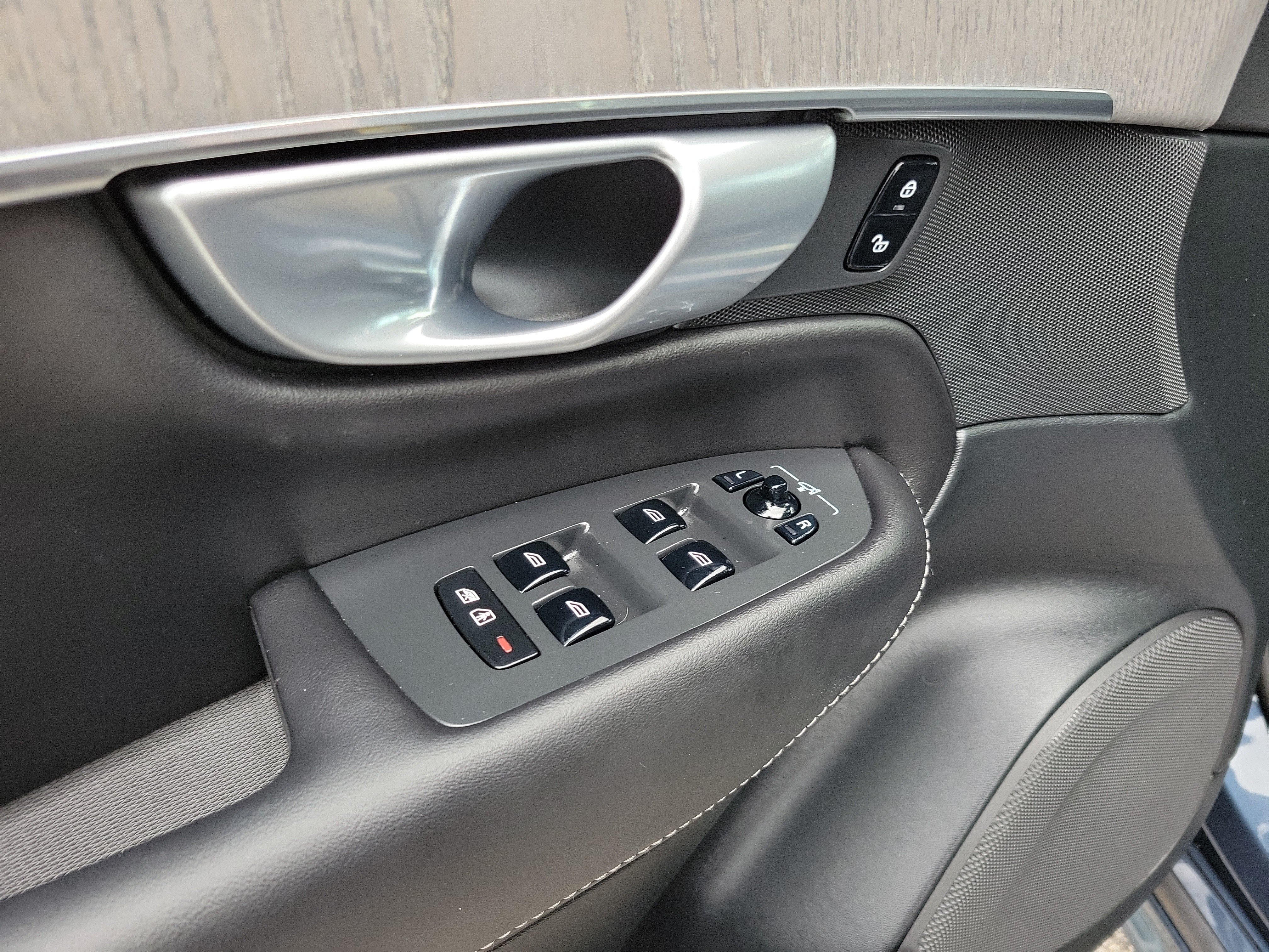 2024 Volvo XC90 Ultimate - Photo 13