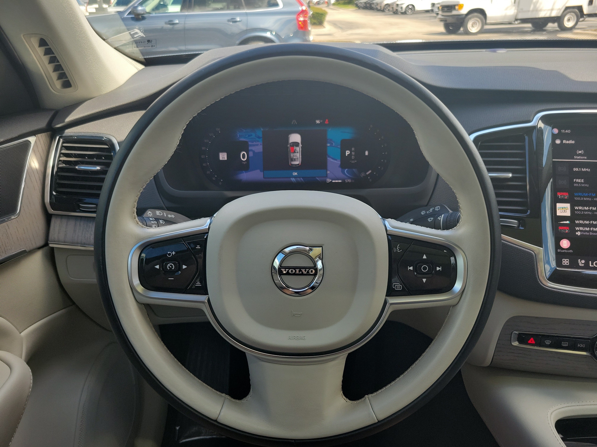 2024 Volvo XC90 Plus - Photo 16