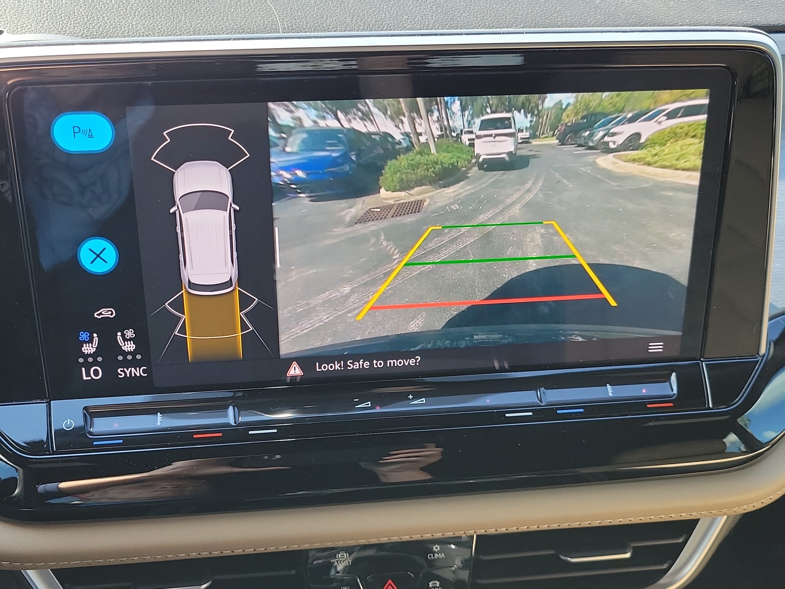 2024 Volkswagen Atlas Cross Sport SE w/Tech - Photo 24