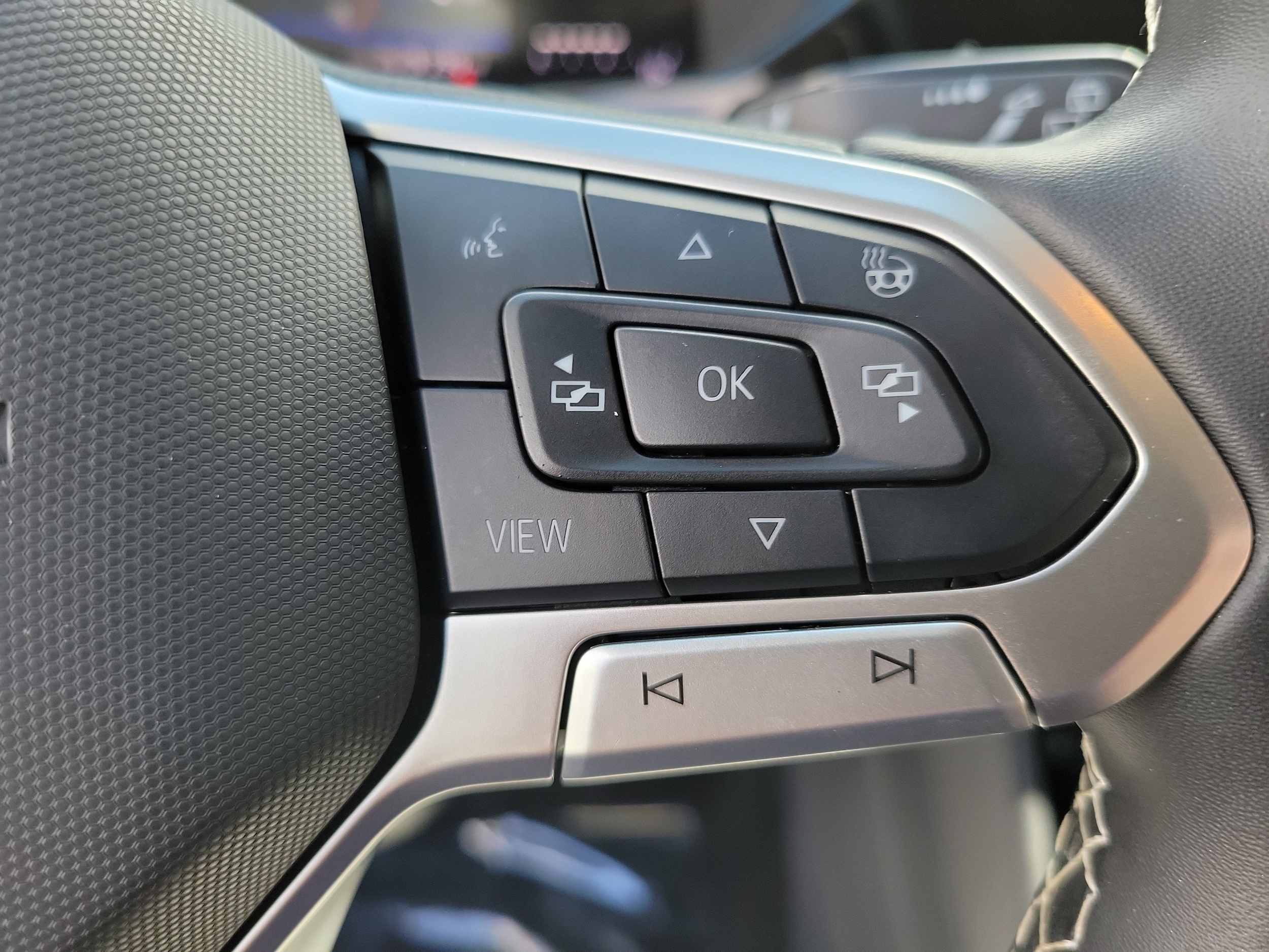 2024 Volkswagen Taos S - Photo 18