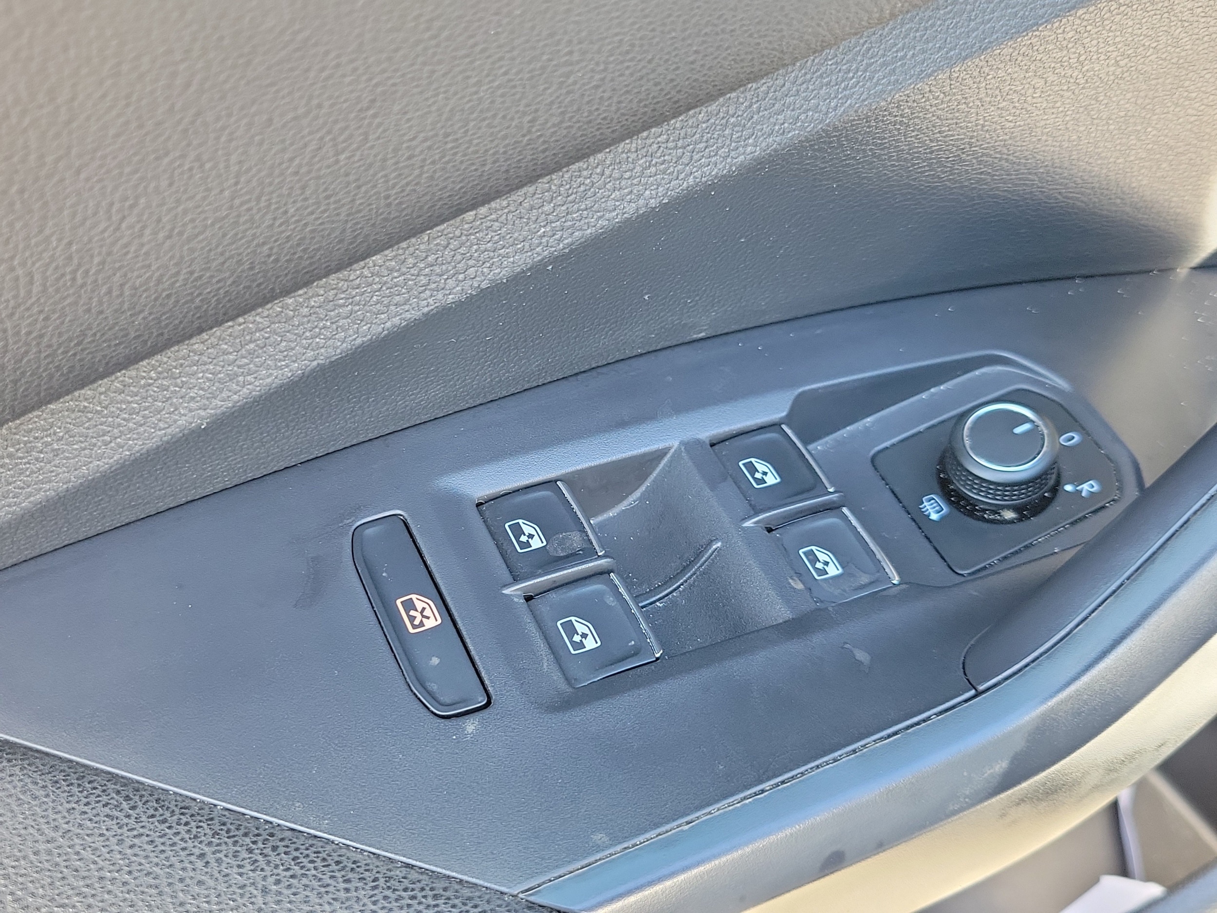 2024 Volkswagen Jetta SE - Photo 14