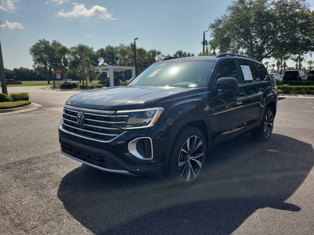 New 2026 Volkswagen Atlas SE w/Technology SUV