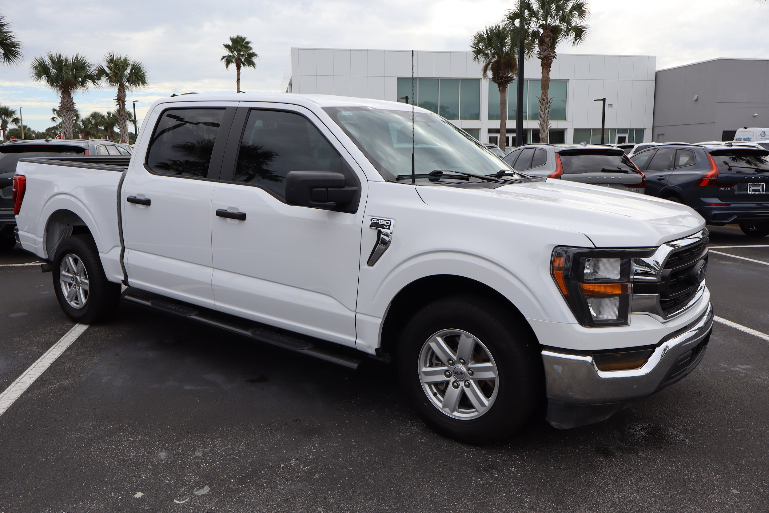 2023 Ford F-150 XLT's photo