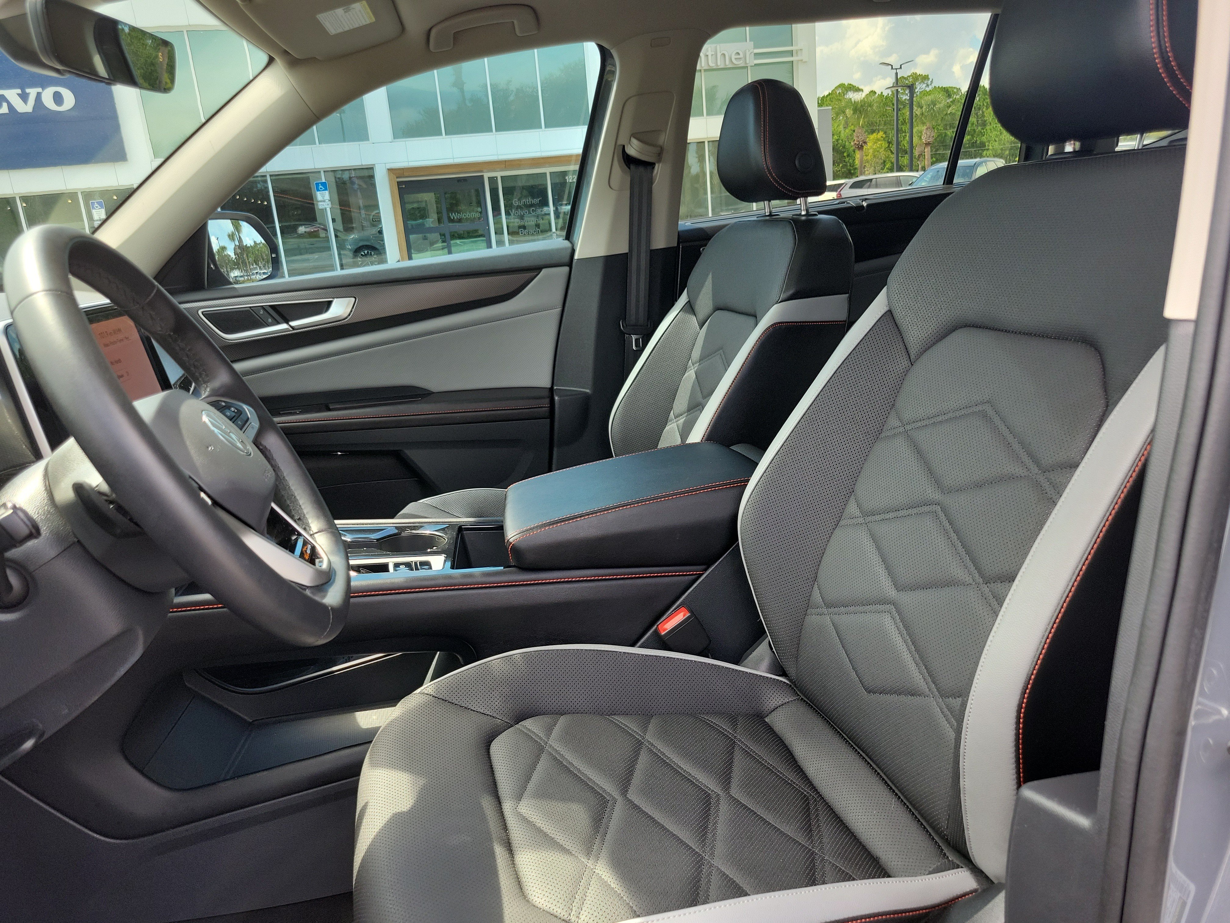 2024 Volkswagen Atlas Atlas Peak Edition - Photo 15