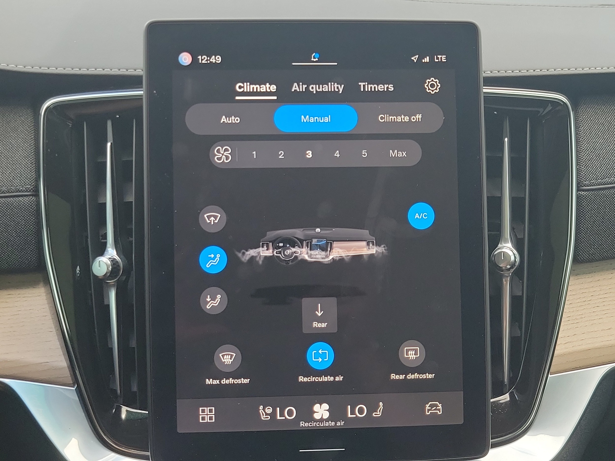 2025 Volvo XC90 Plus - Photo 23