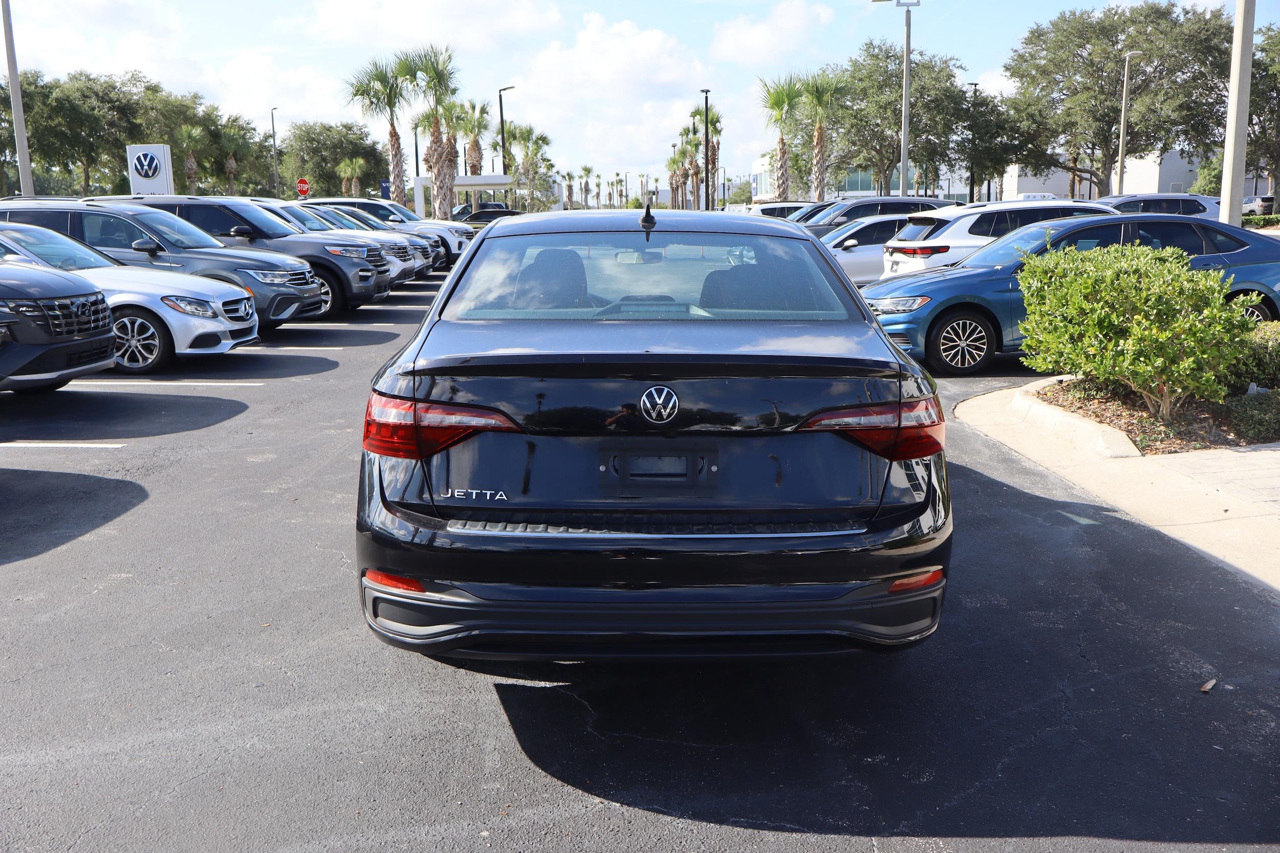 2023 Volkswagen Jetta Sport - Photo 6