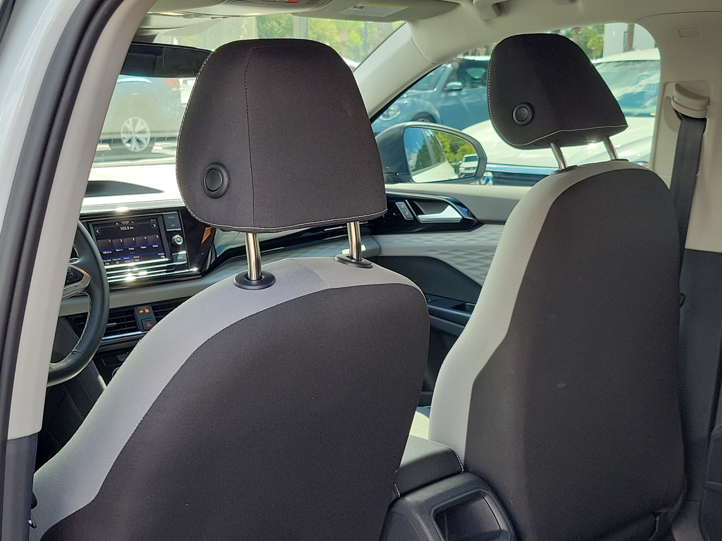 2024 Volkswagen Taos S - Photo 10
