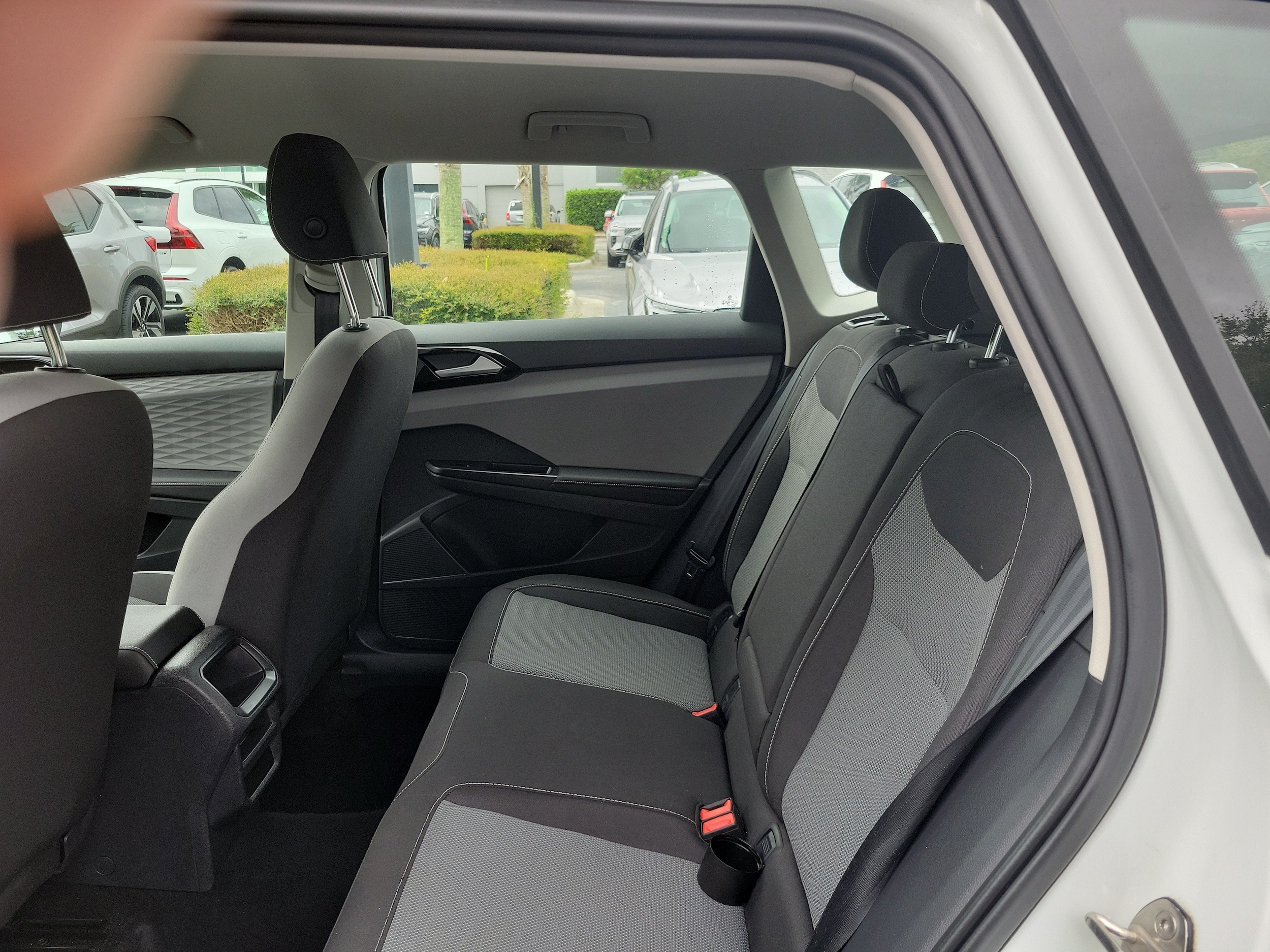 2024 Volkswagen Taos S - Photo 10