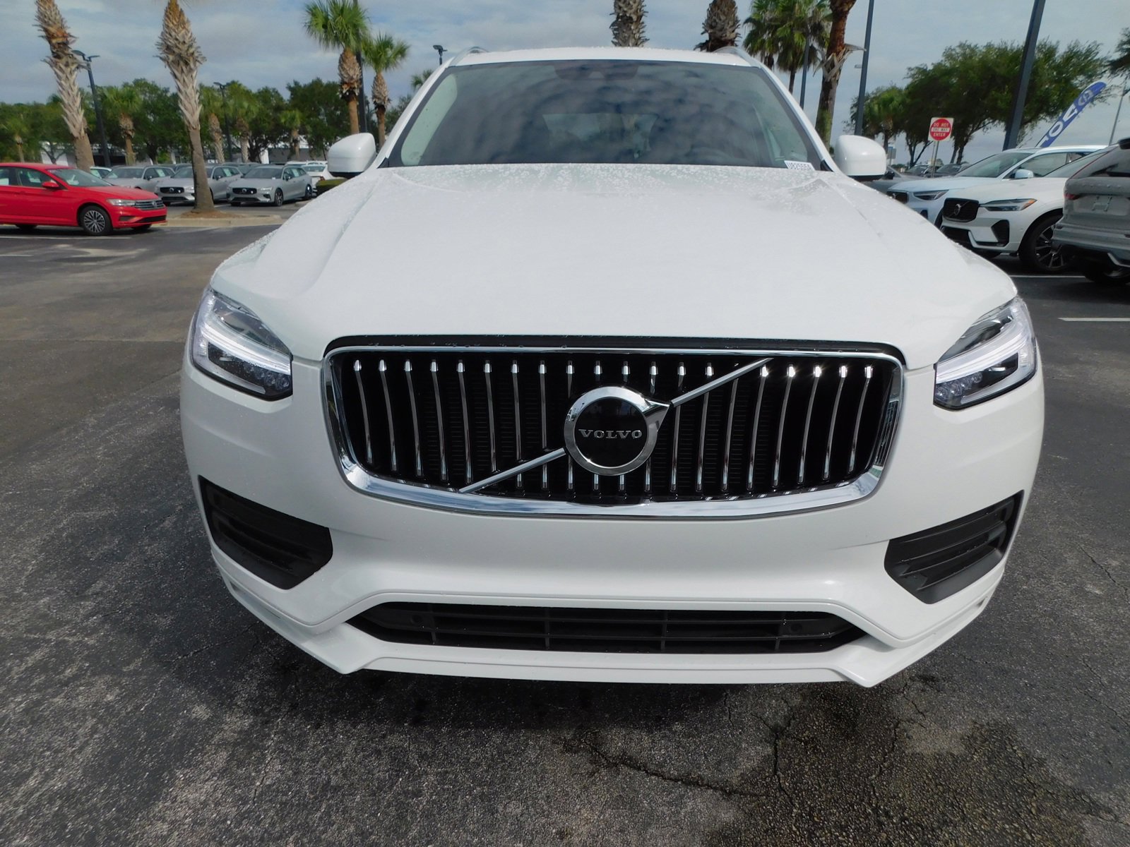 Used 2022 Volvo XC90 Momentum with VIN YV4102PK2N1776314 for sale in Daytona Beach, FL