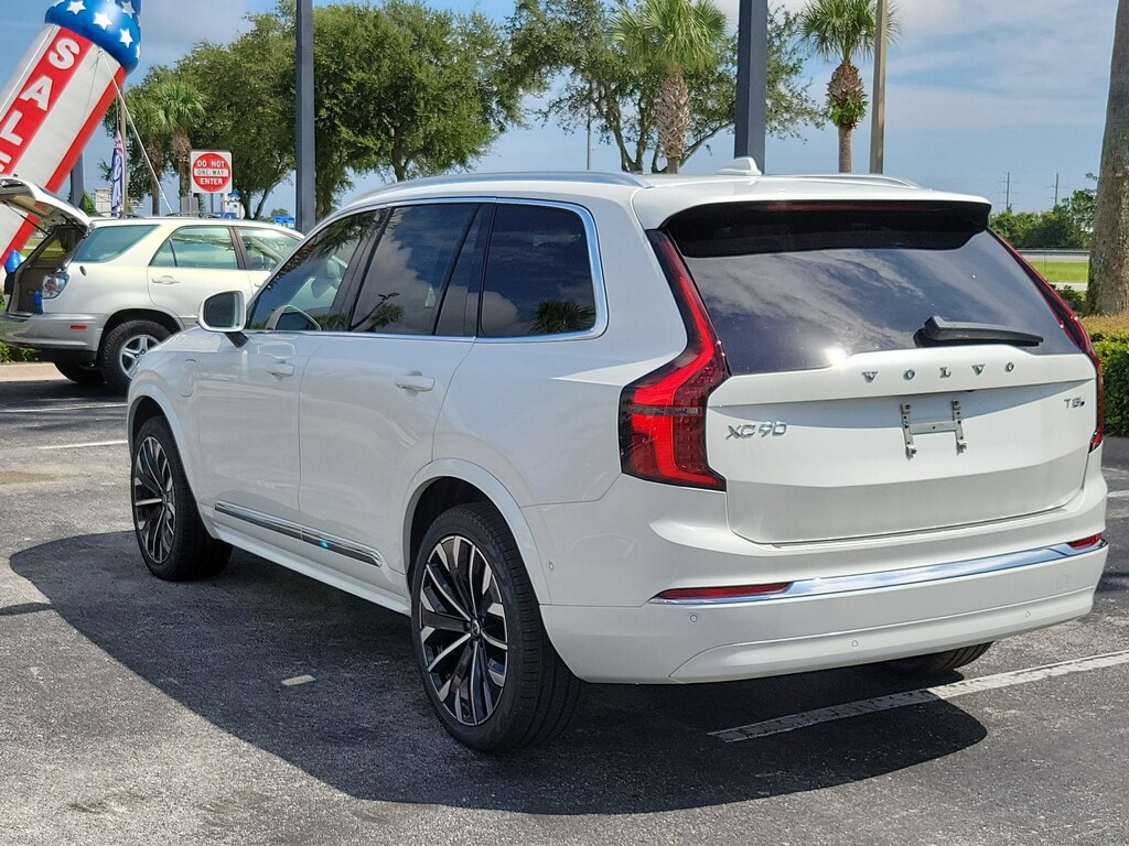 New 2026 Volvo XC90 Plug-In Hybrid T8 Plus SUV