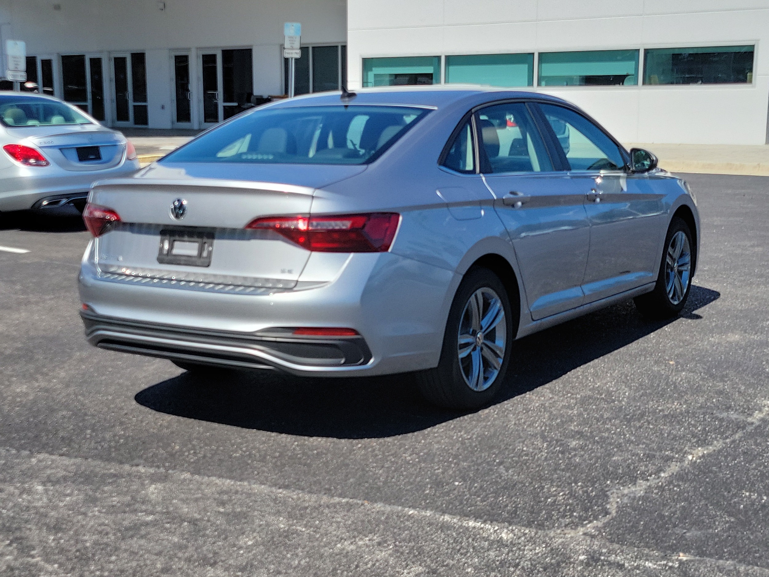 2024 Volkswagen Jetta SE - Photo 4