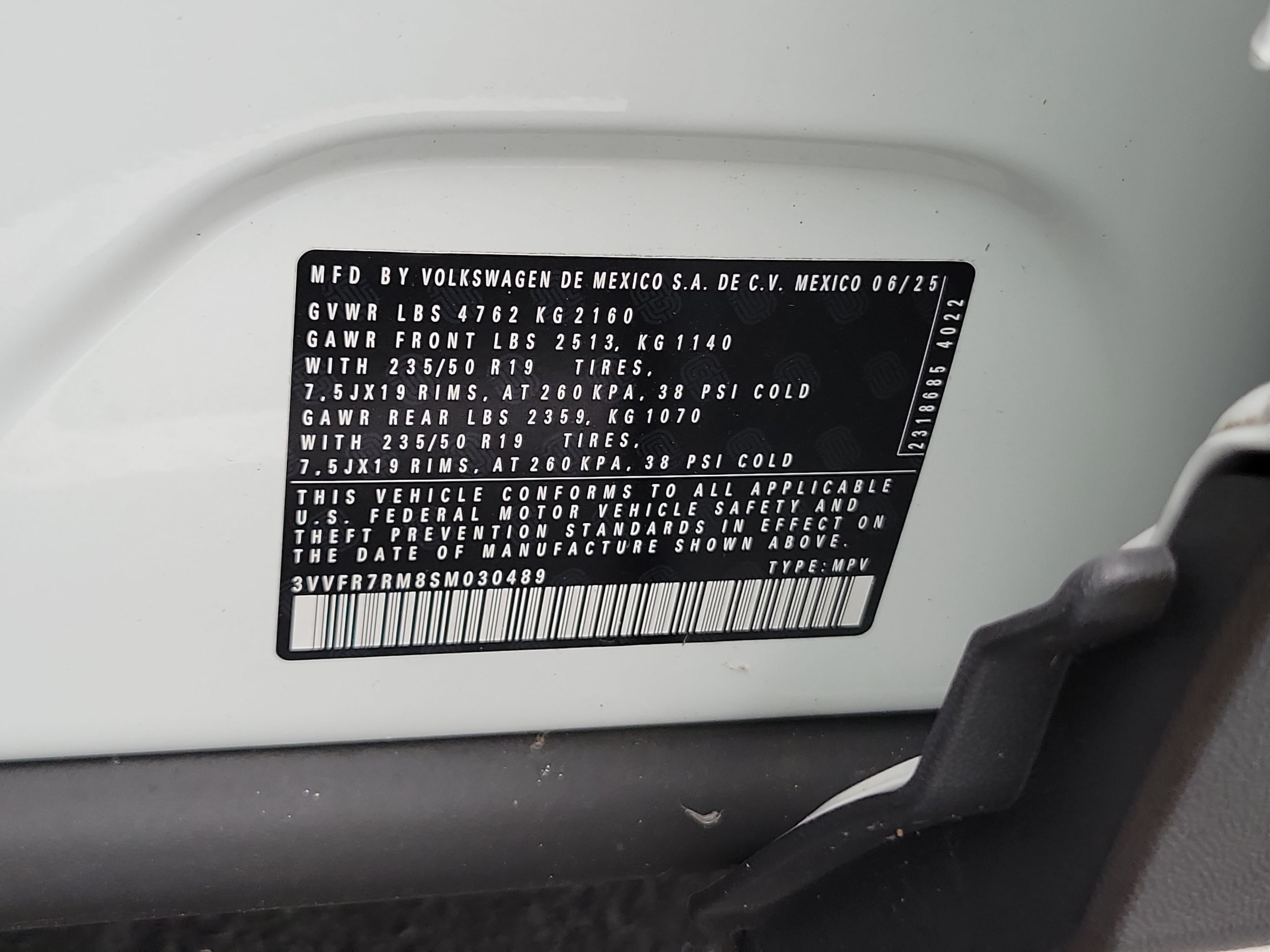 2025 Volkswagen Tiguan SE - Photo 26