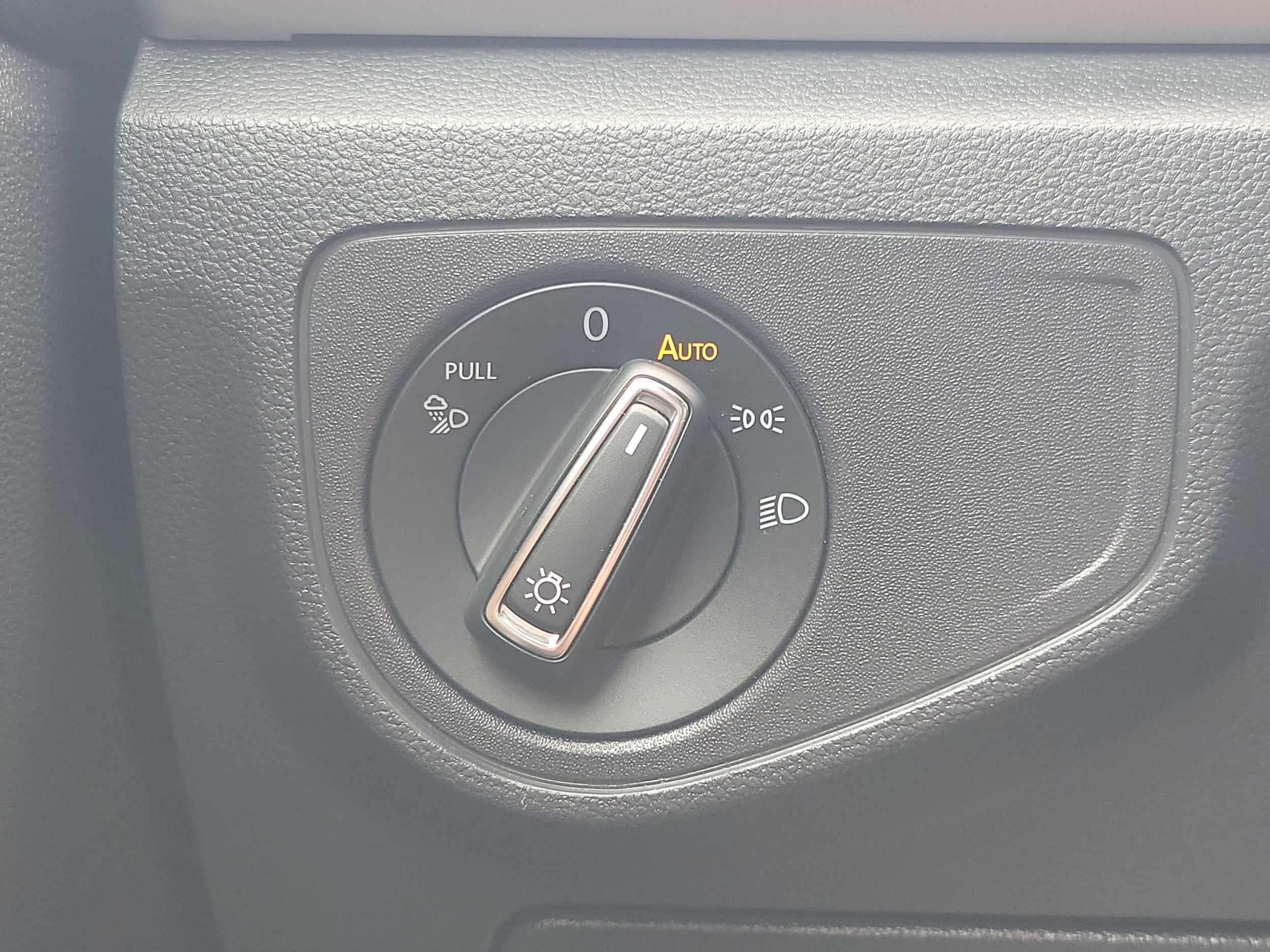 2022 Volkswagen Atlas Cross Sport SE w/Tech - Photo 26