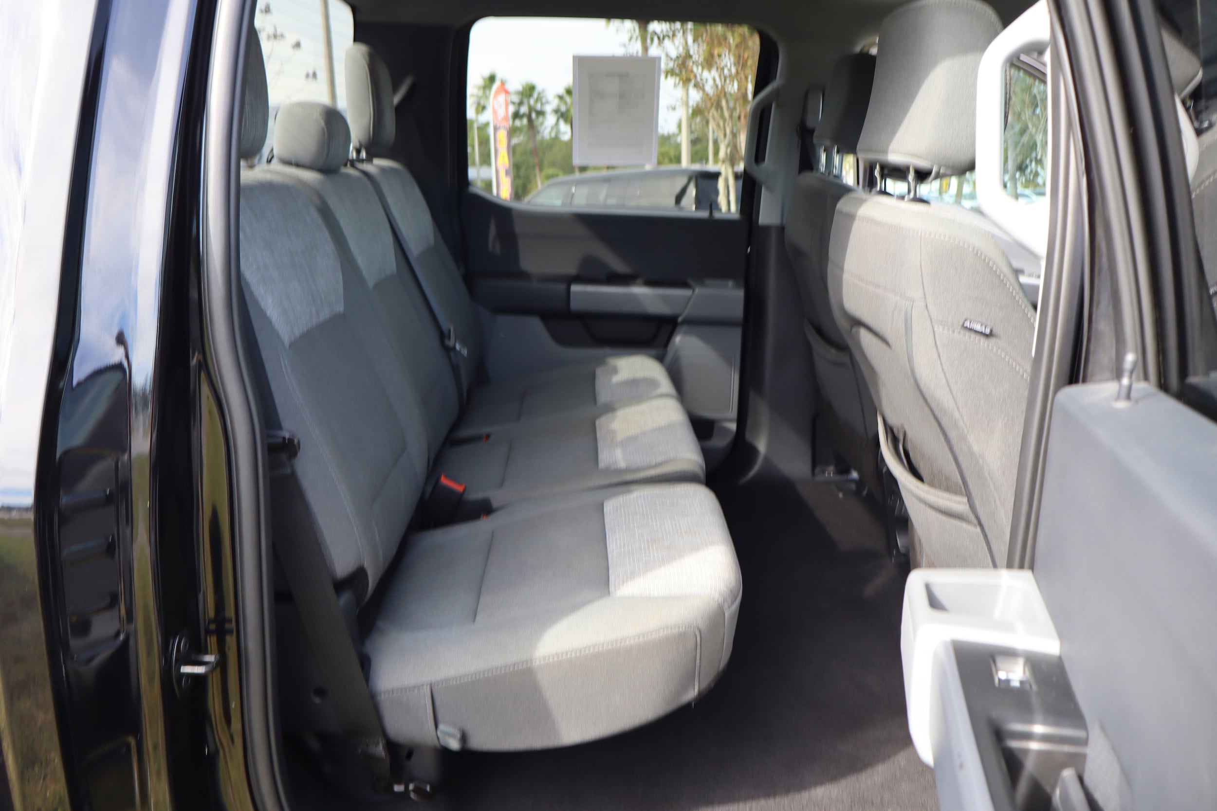 2023 Ford F-150 XLT - Photo 18