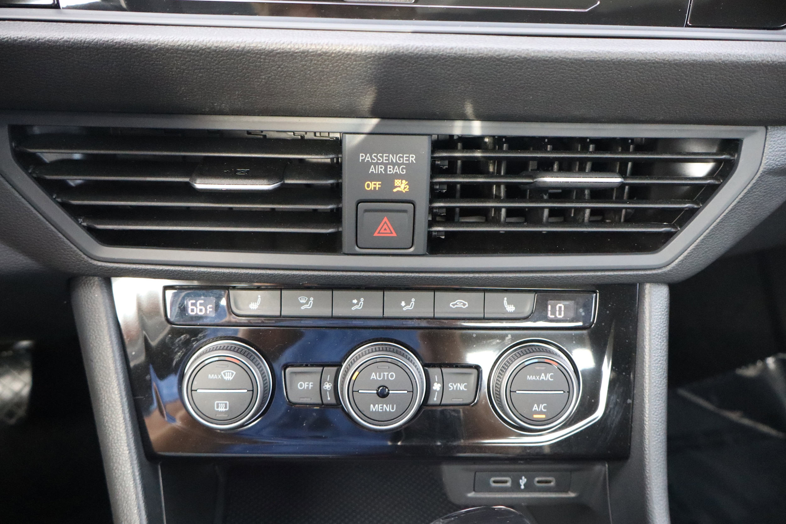 2022 Volkswagen Jetta SE - Photo 20