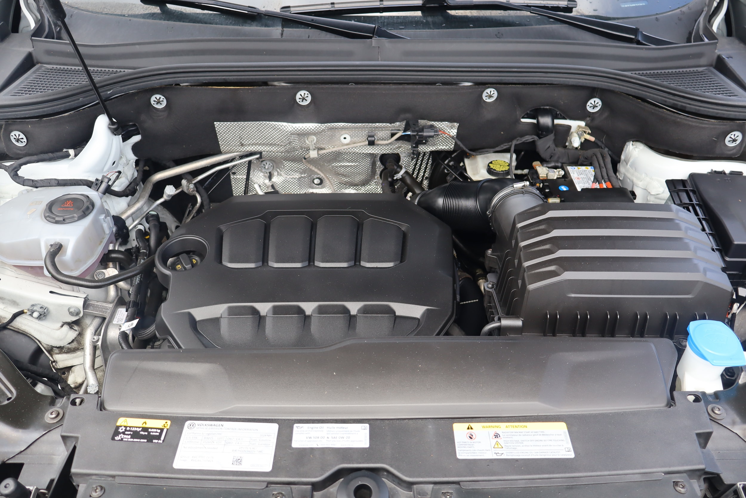 2024 Volkswagen Atlas SE w/Tech - Photo 10