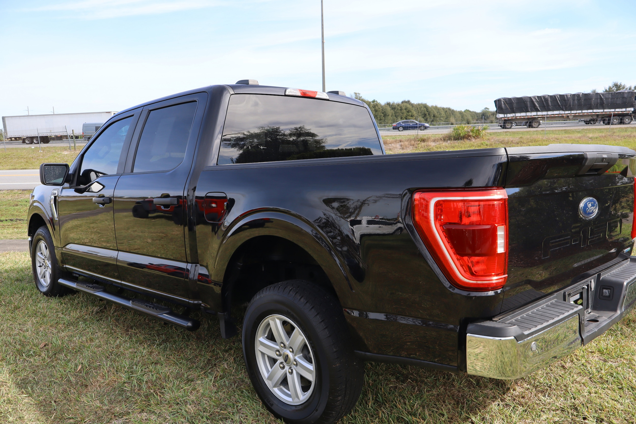 2023 Ford F-150 XLT - Photo 6