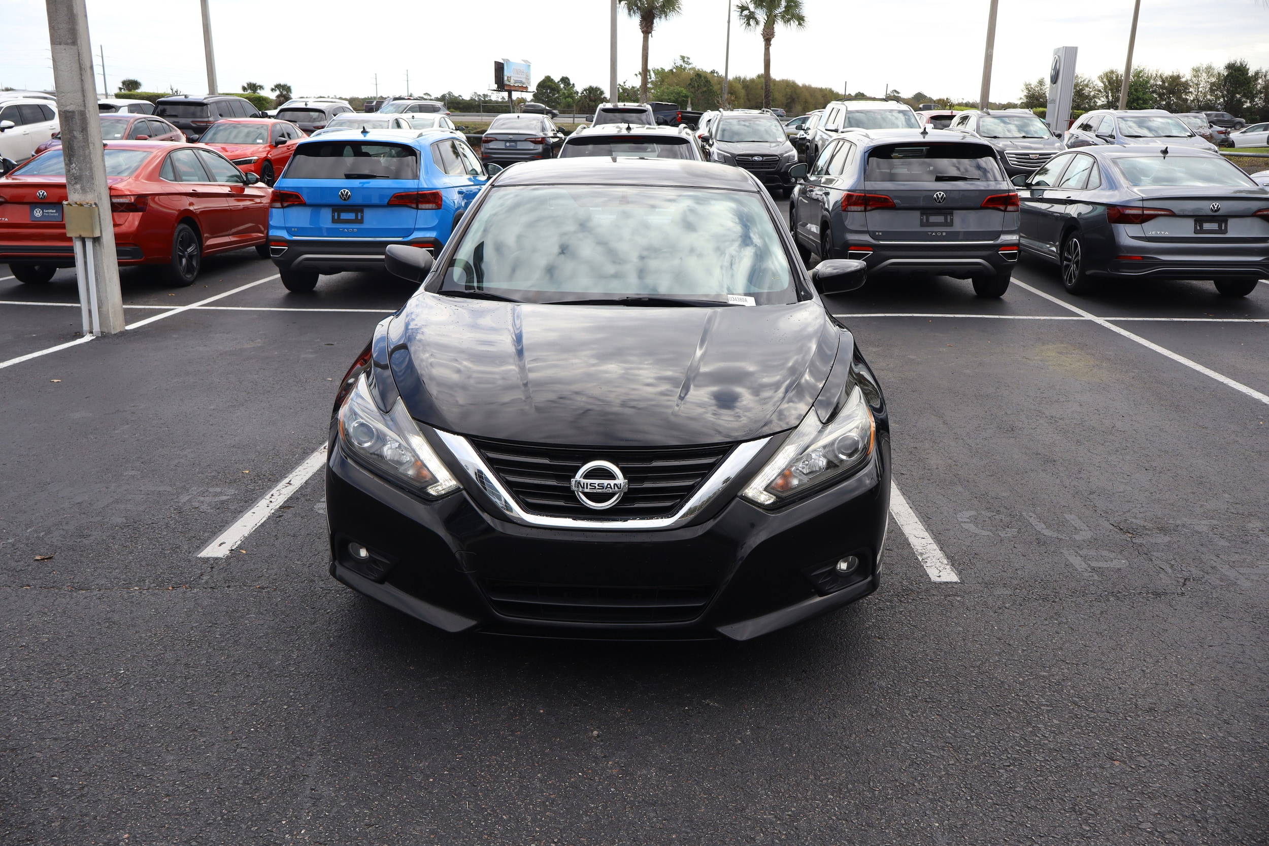 Used 2016 Nissan Altima SR with VIN 1N4BL3AP5GC202117 for sale in Daytona Beach, FL