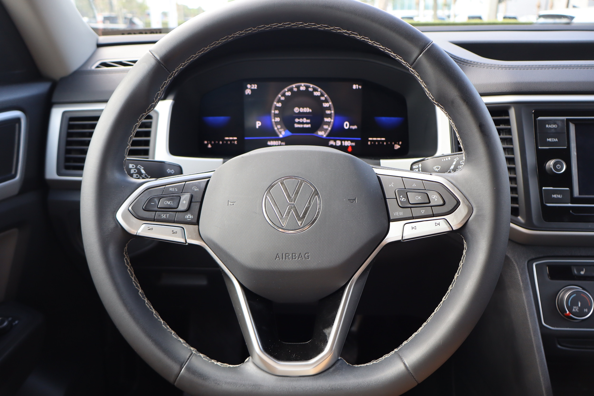 2023 Volkswagen Atlas SE - Photo 25