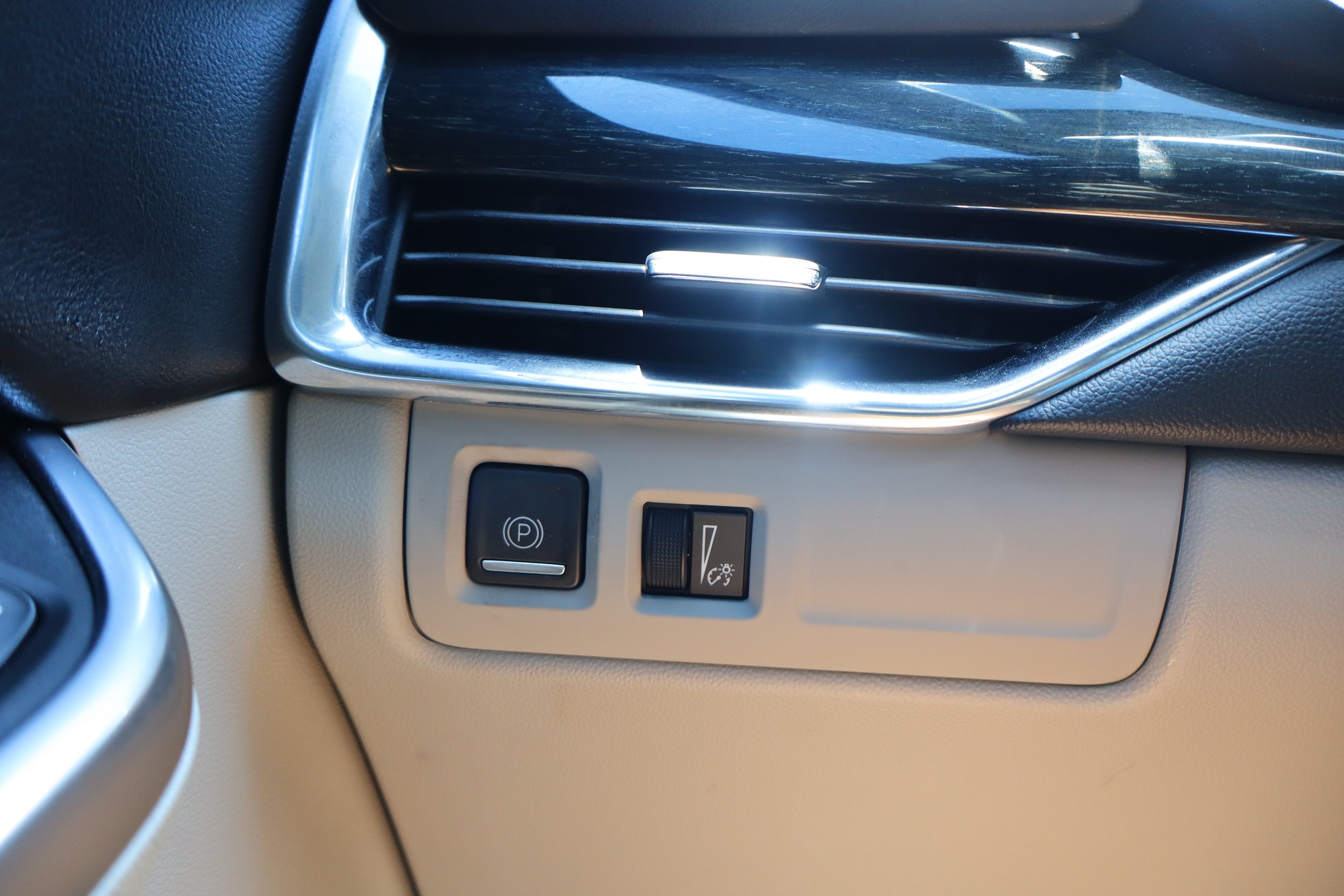 2022 Cadillac XT4 Premium Luxury - Photo 13
