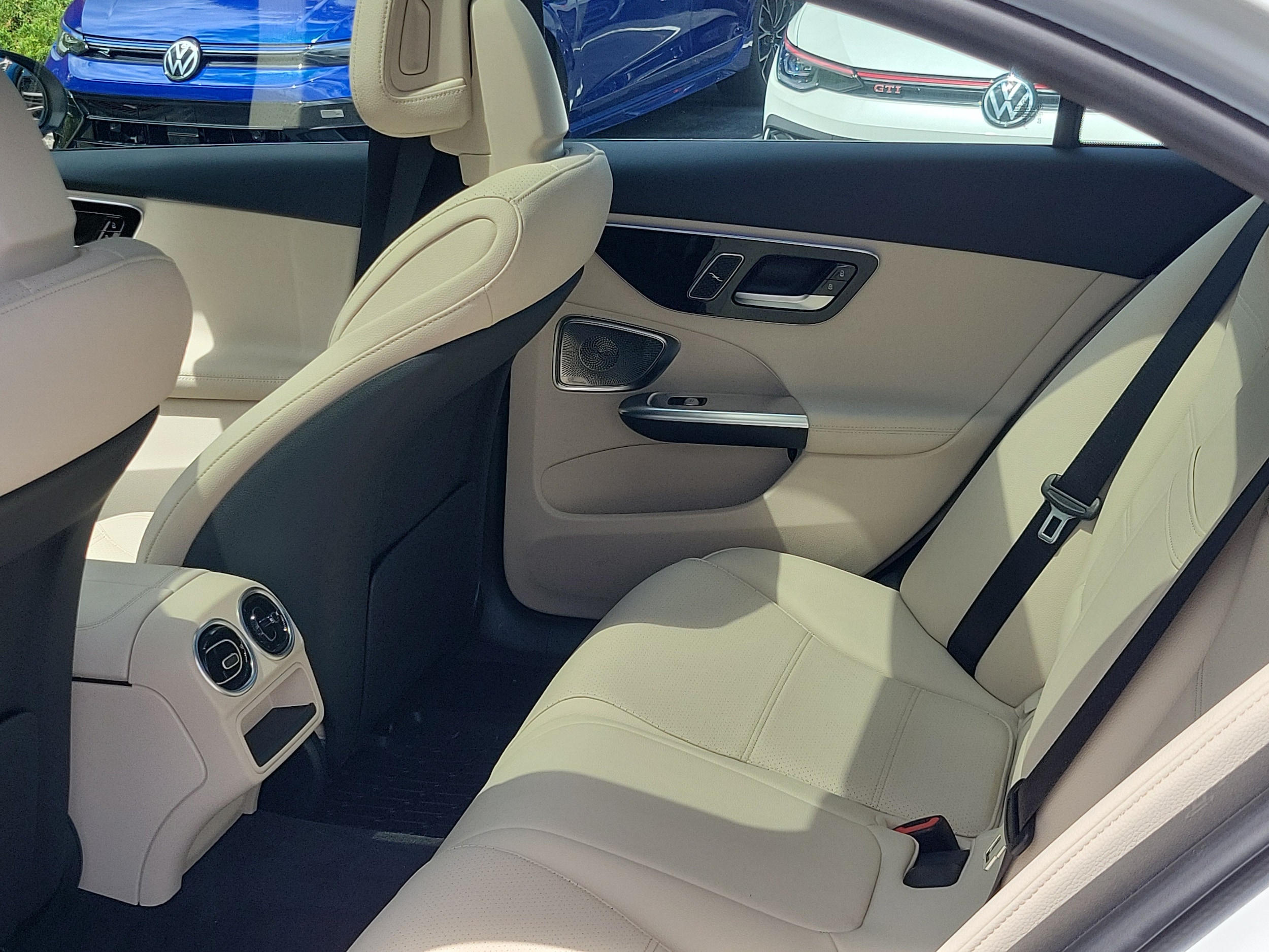 2024 Mercedes-Benz C-Class Sedan C 300 - Photo 12
