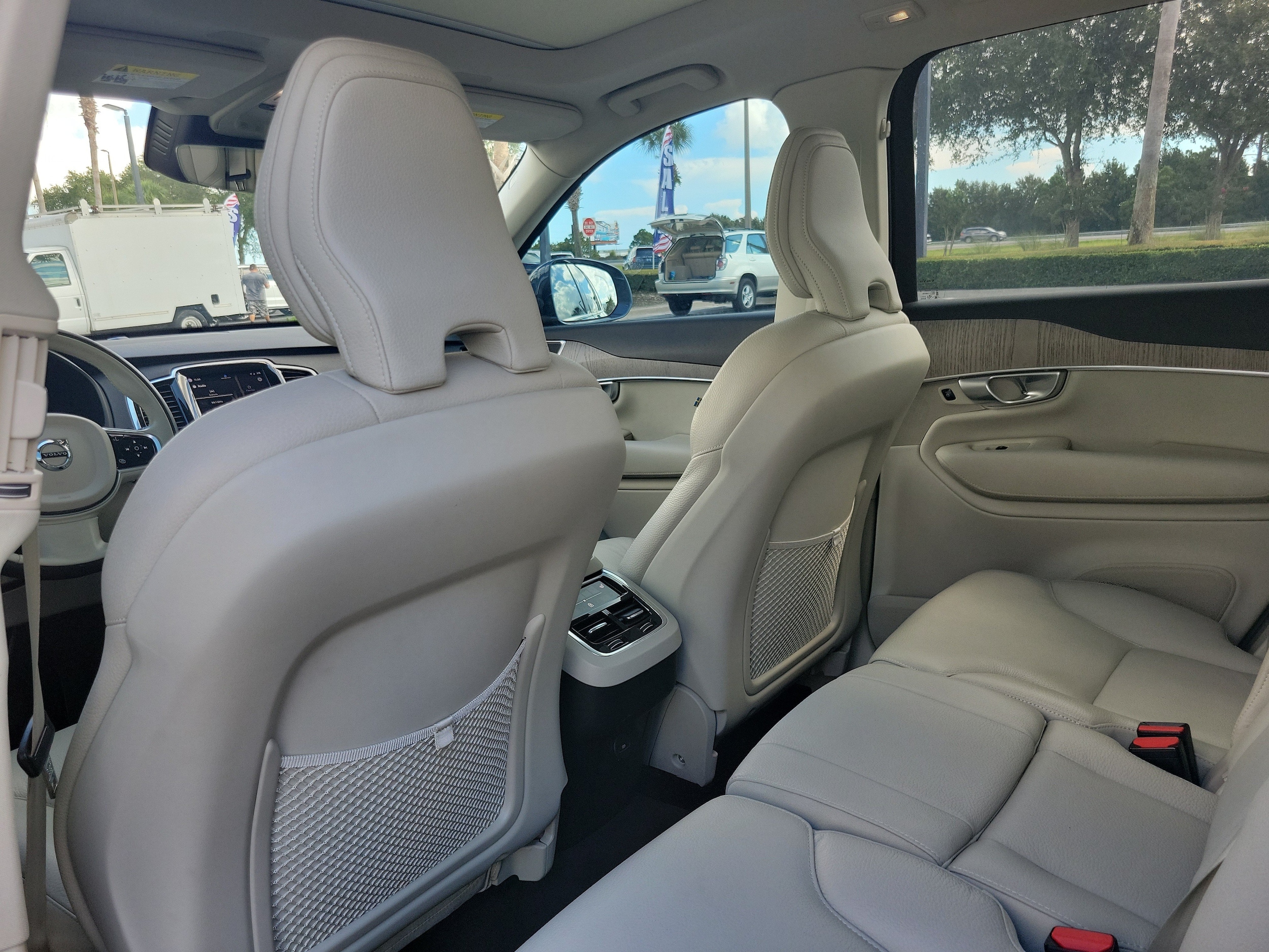 2024 Volvo XC90 Plus - Photo 9