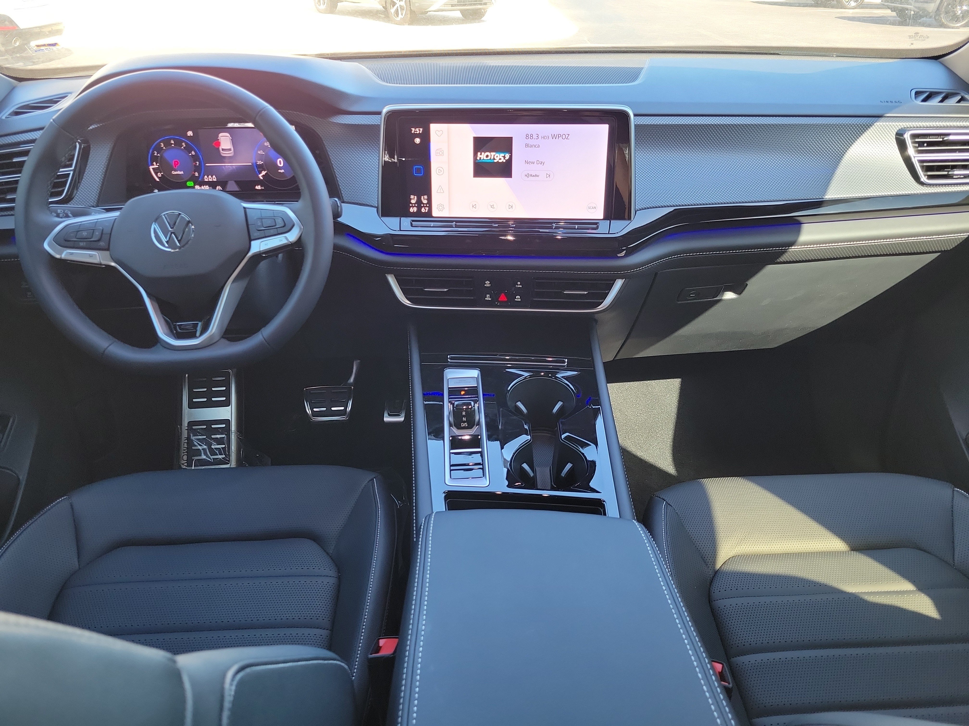 2026 Volkswagen Atlas Cross Sport SEL R-LINE - Photo 14