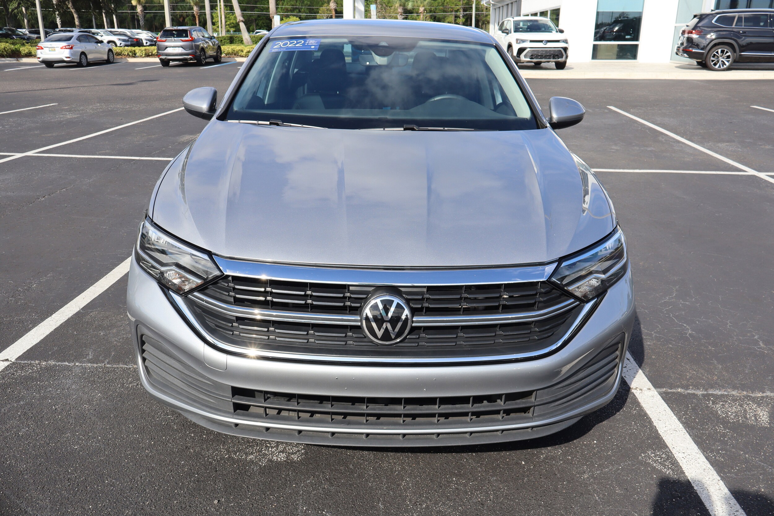 2022 Volkswagen Jetta SE photo 3