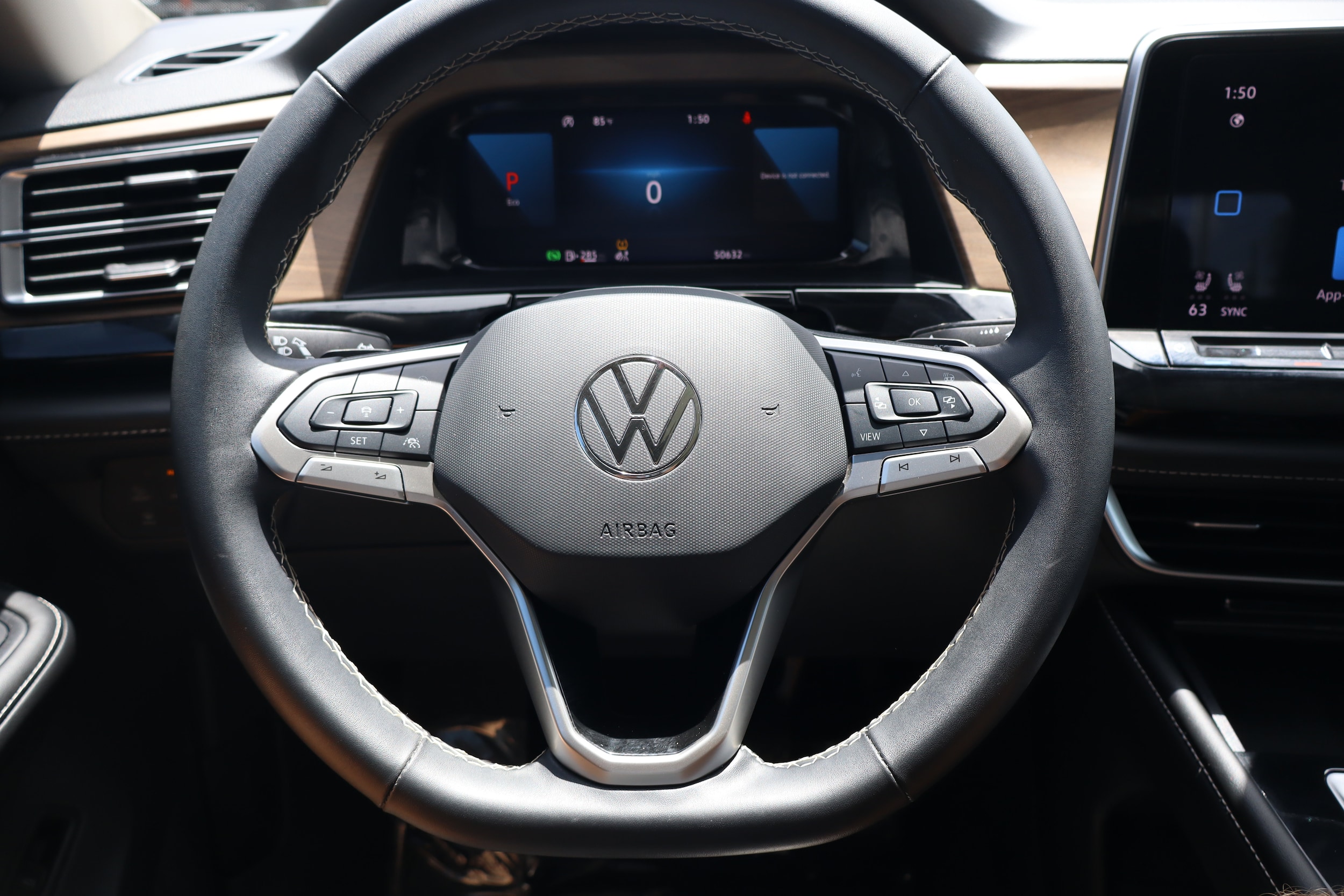 2024 Volkswagen Atlas SE w/Tech - Photo 28