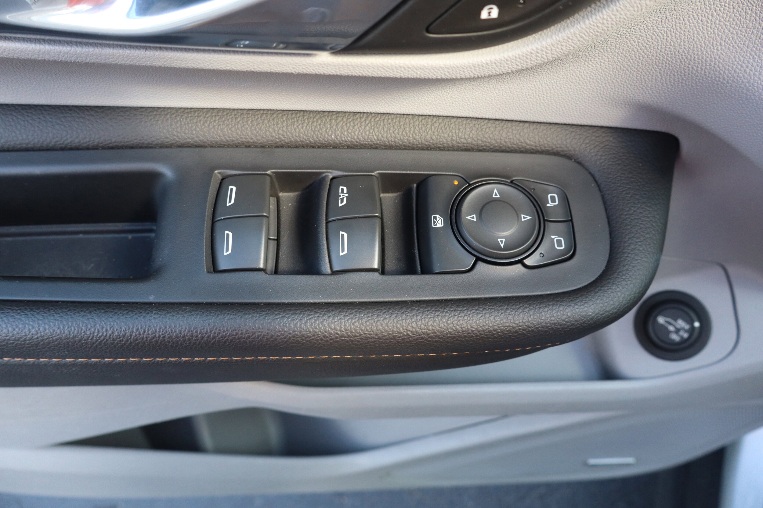2020 GMC Terrain SLT - Photo 19
