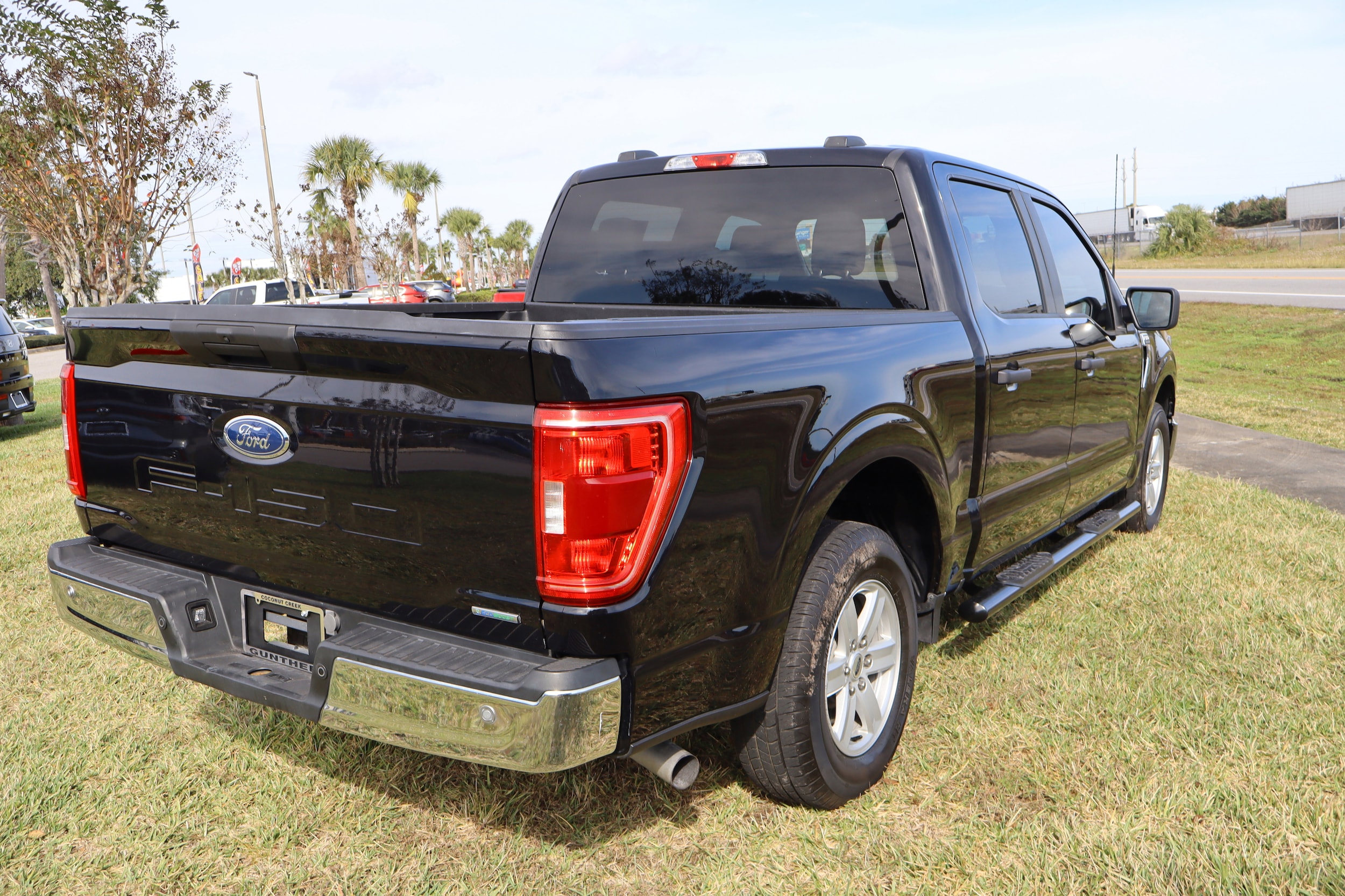 2023 Ford F-150 XLT - Photo 8