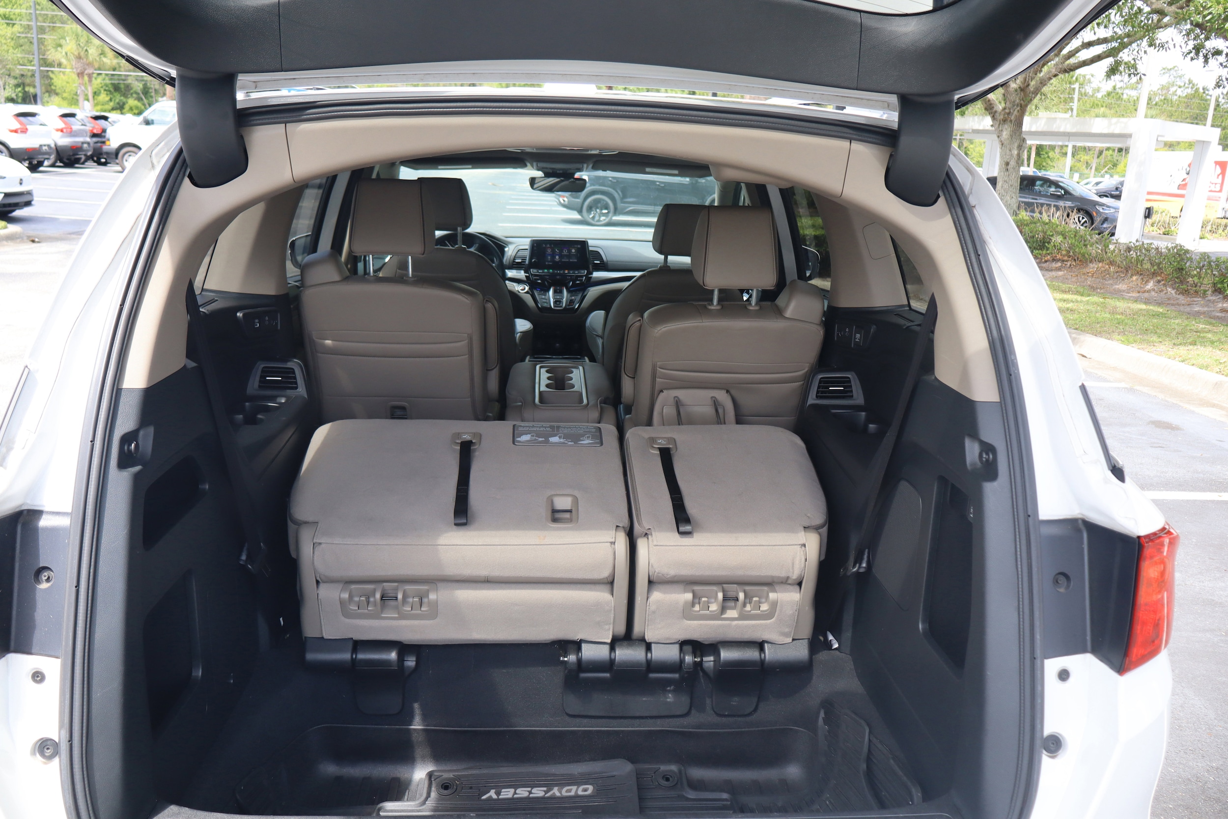 2023 Honda Odyssey Elite - Photo 10