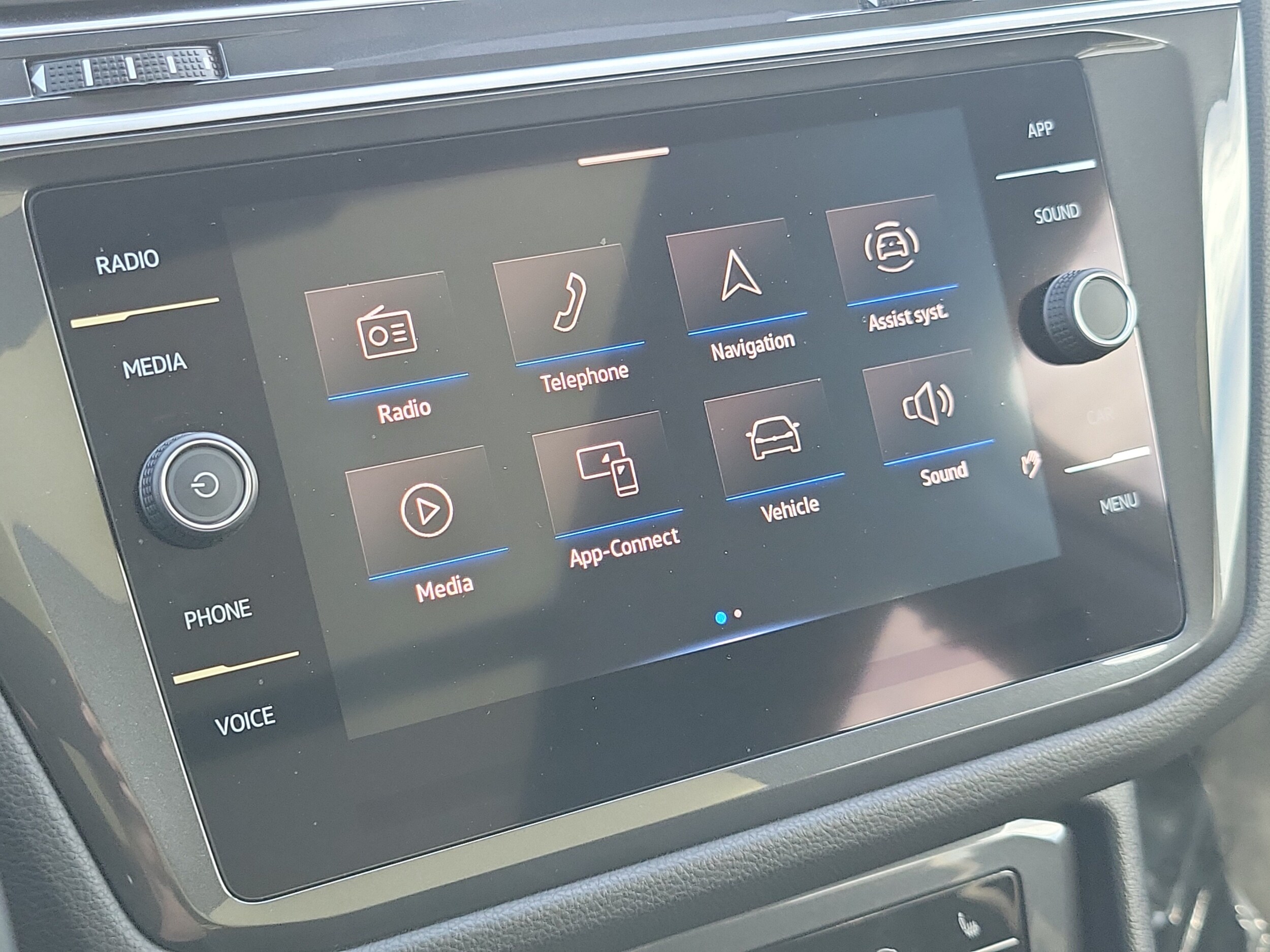 2024 Volkswagen Tiguan SE - Photo 26