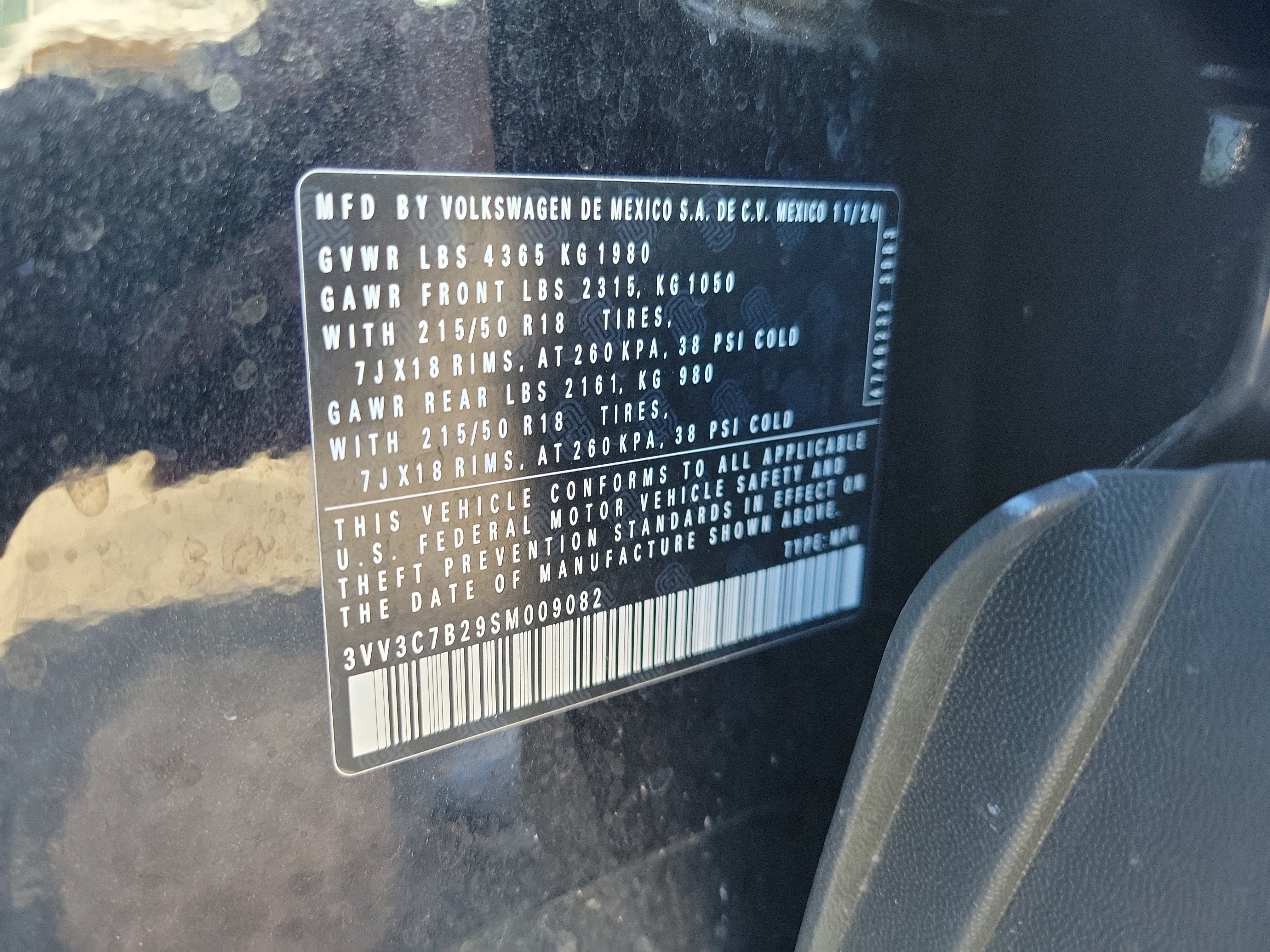 2025 Volkswagen Taos SE Black - Photo 28