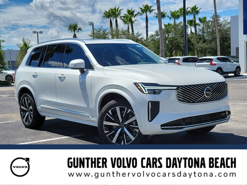 New 2026 Volvo XC90 B5 Core SUV